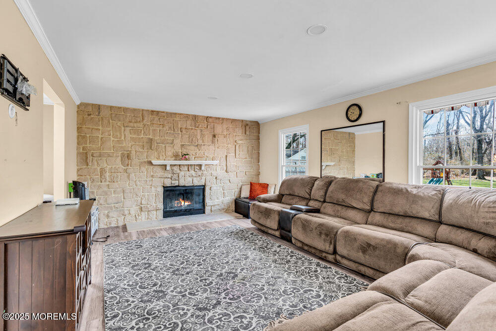 12 Strathmore Court, Freehold, New Jersey image 5