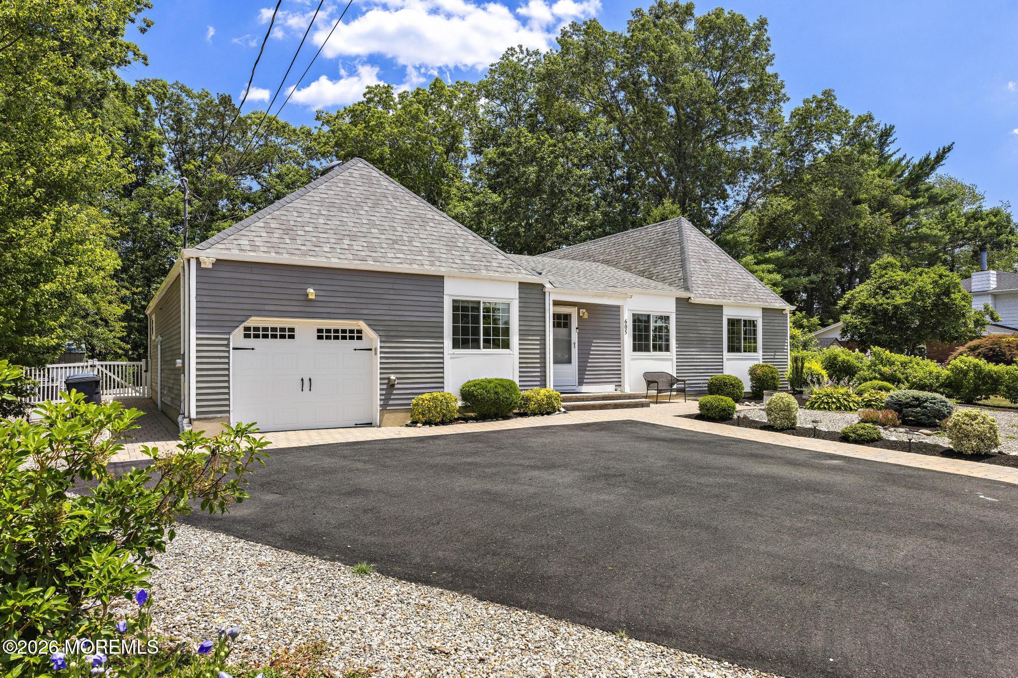 605 Duchess Court