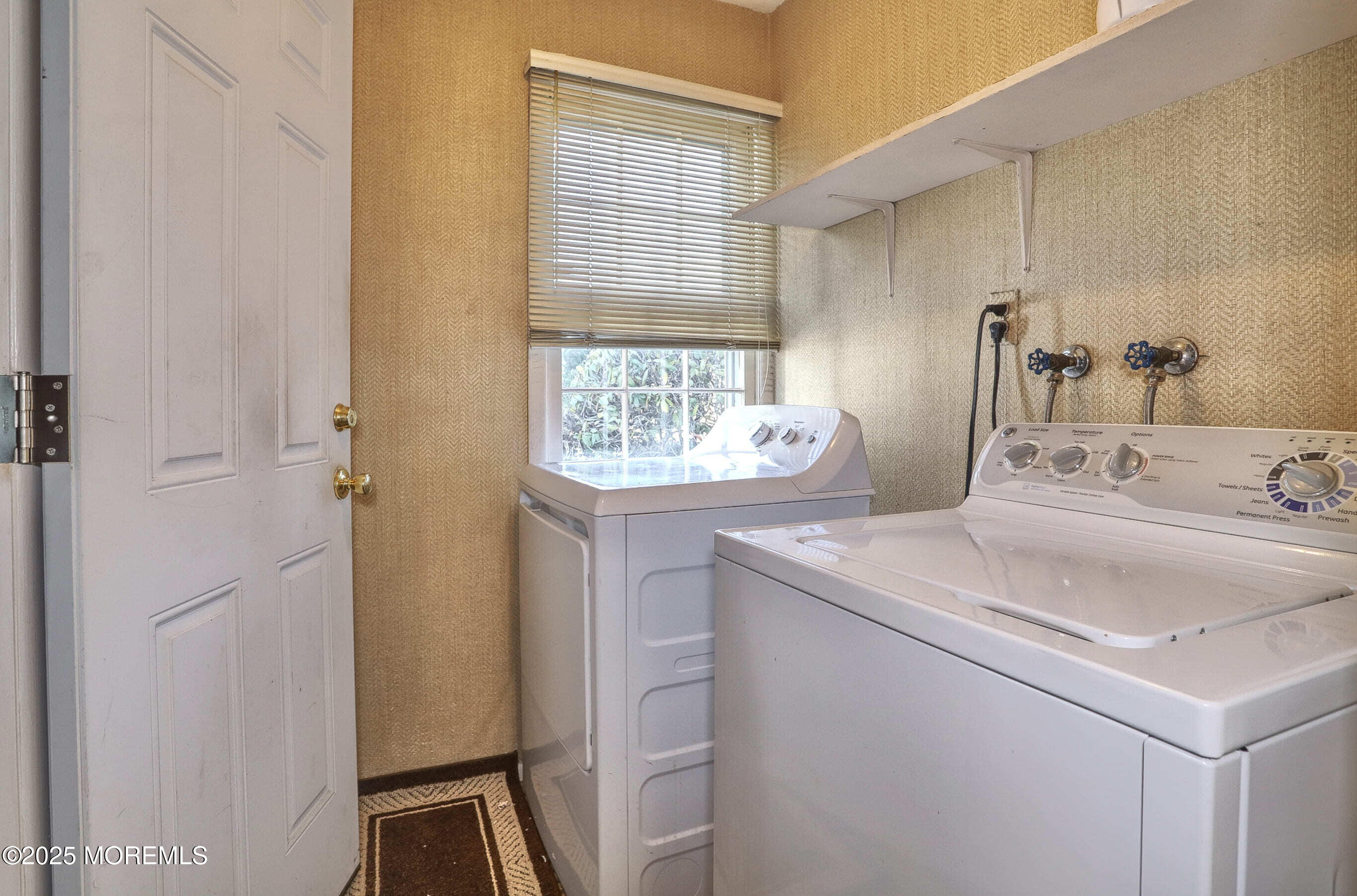 11 Prince Edward Road, Morganville, New Jersey image 32