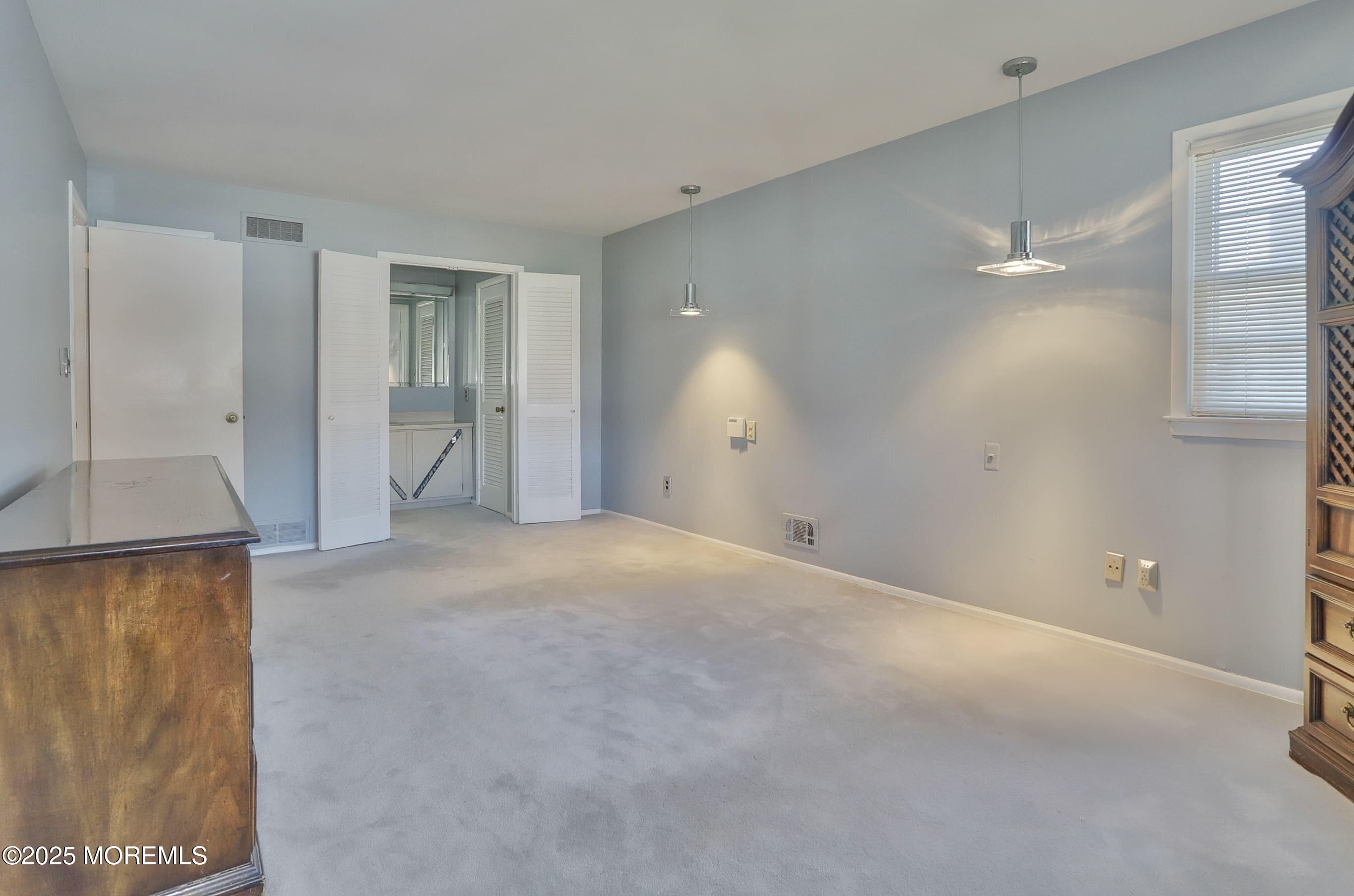 11 Prince Edward Road, Morganville, New Jersey image 22