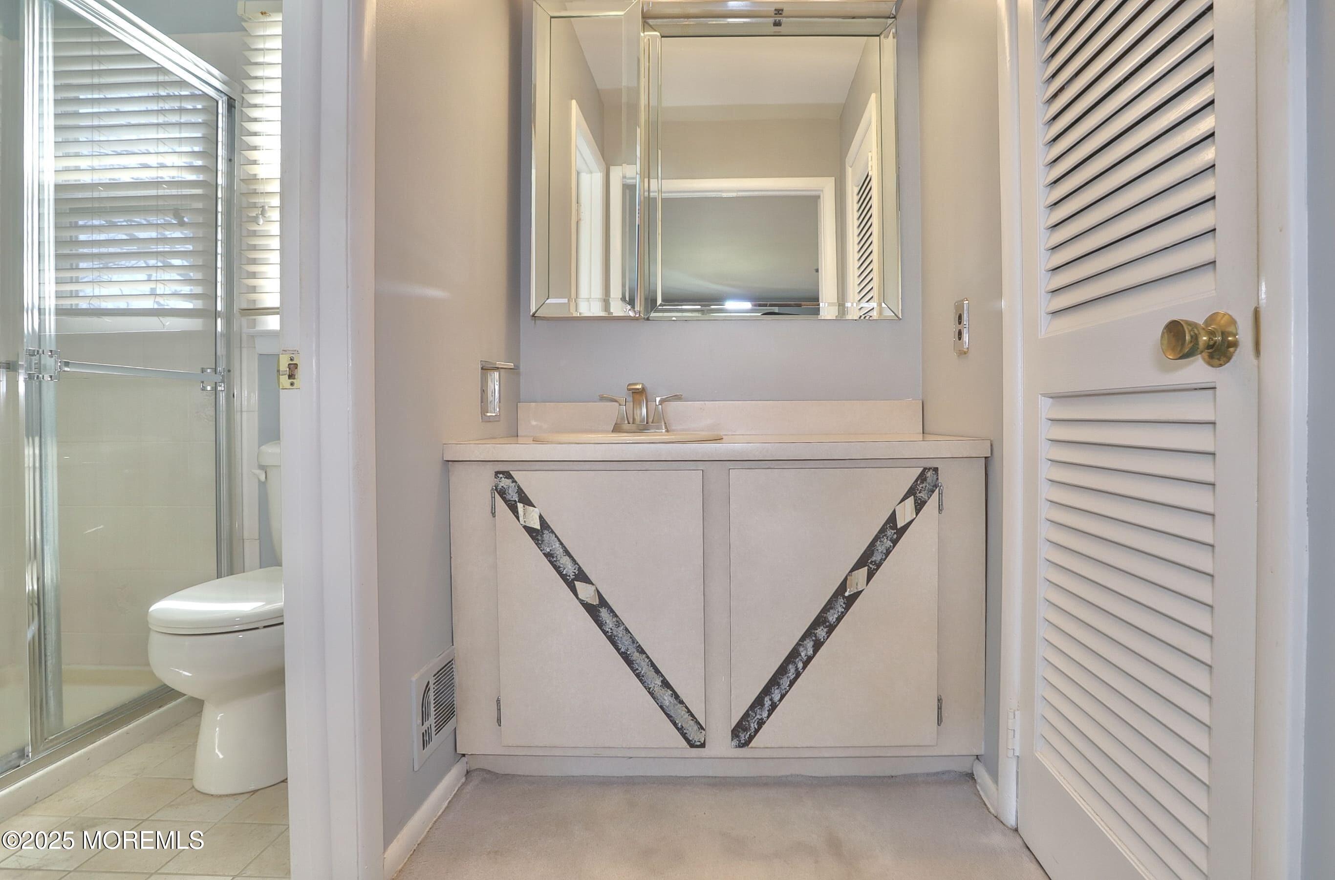 11 Prince Edward Road, Morganville, New Jersey image 28