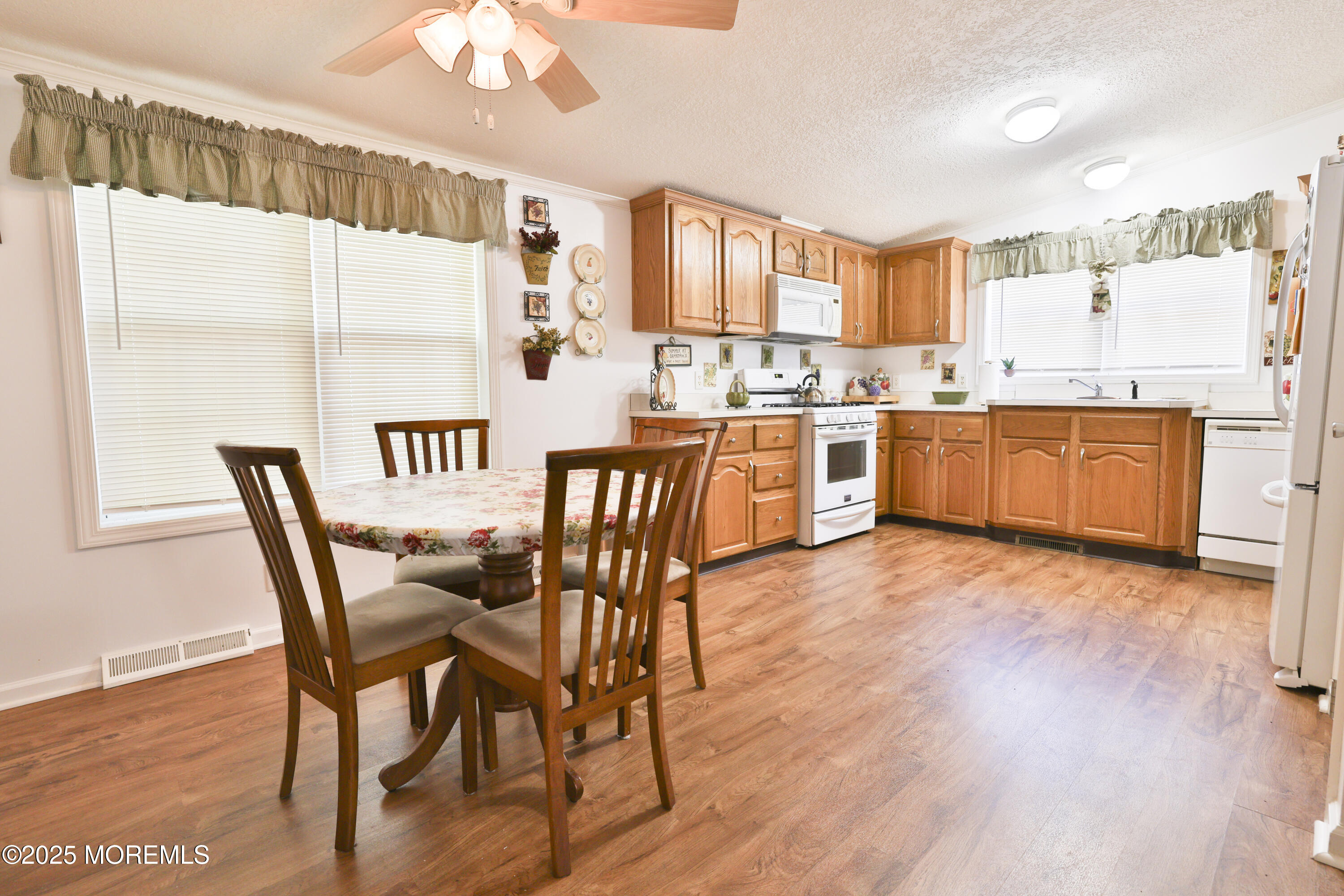 39 Goldenrod Place, Jackson, New Jersey image 6