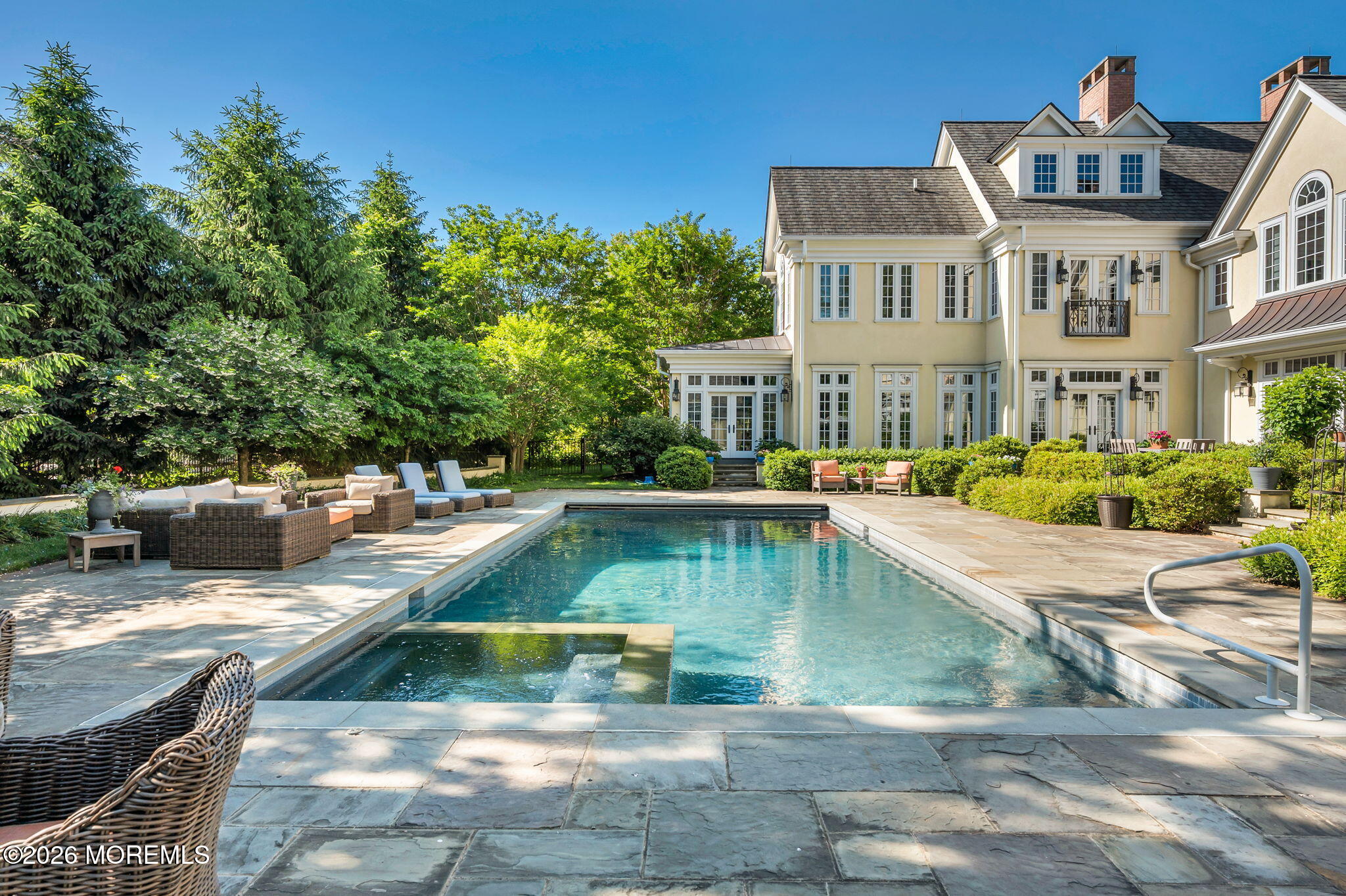 14 Ridge Road