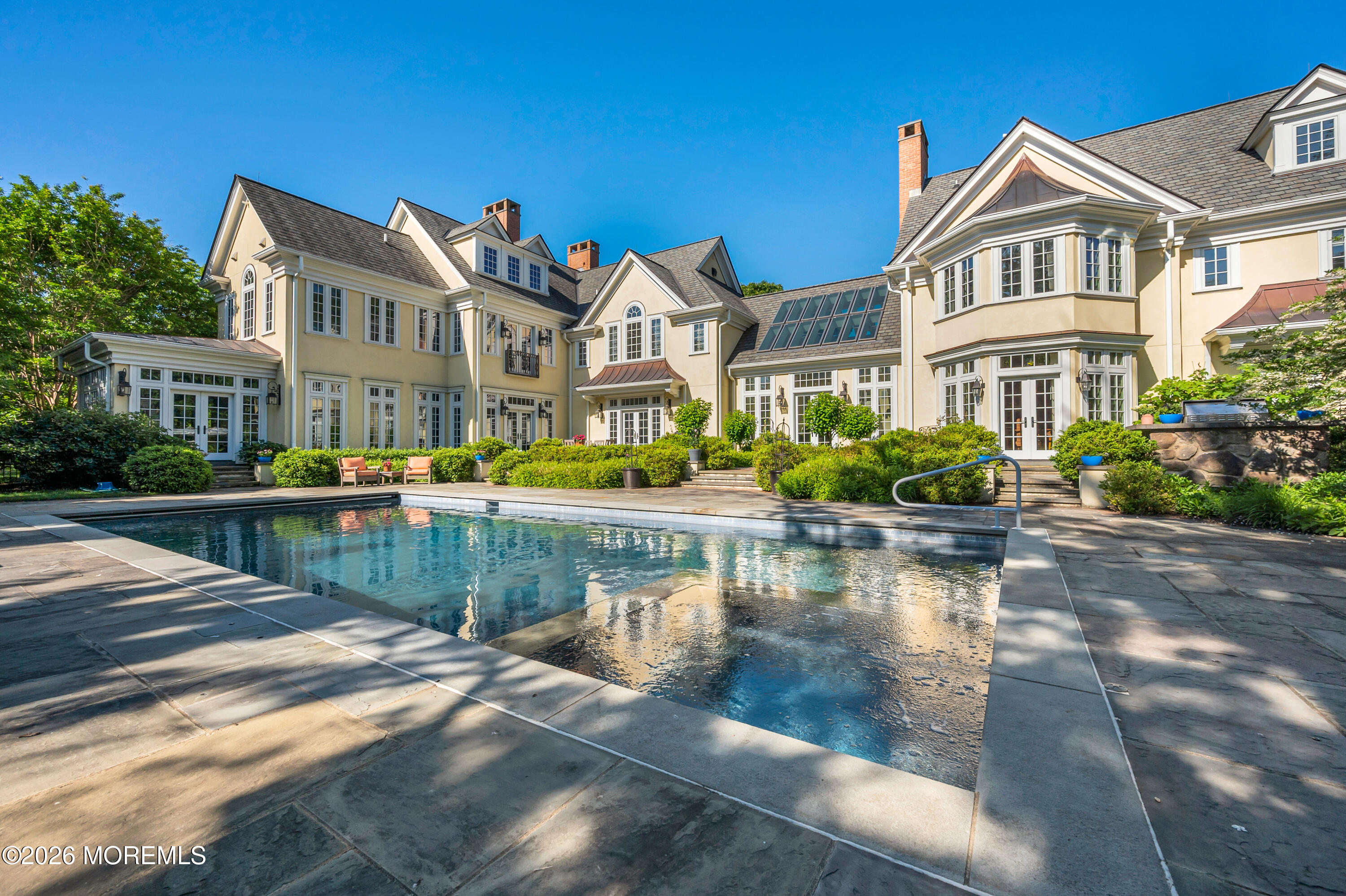 14 Ridge Road