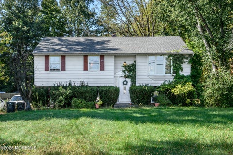 Photo of 25 Applegate Lane, New Egypt, NJ 08533 (MLS # 22632641)