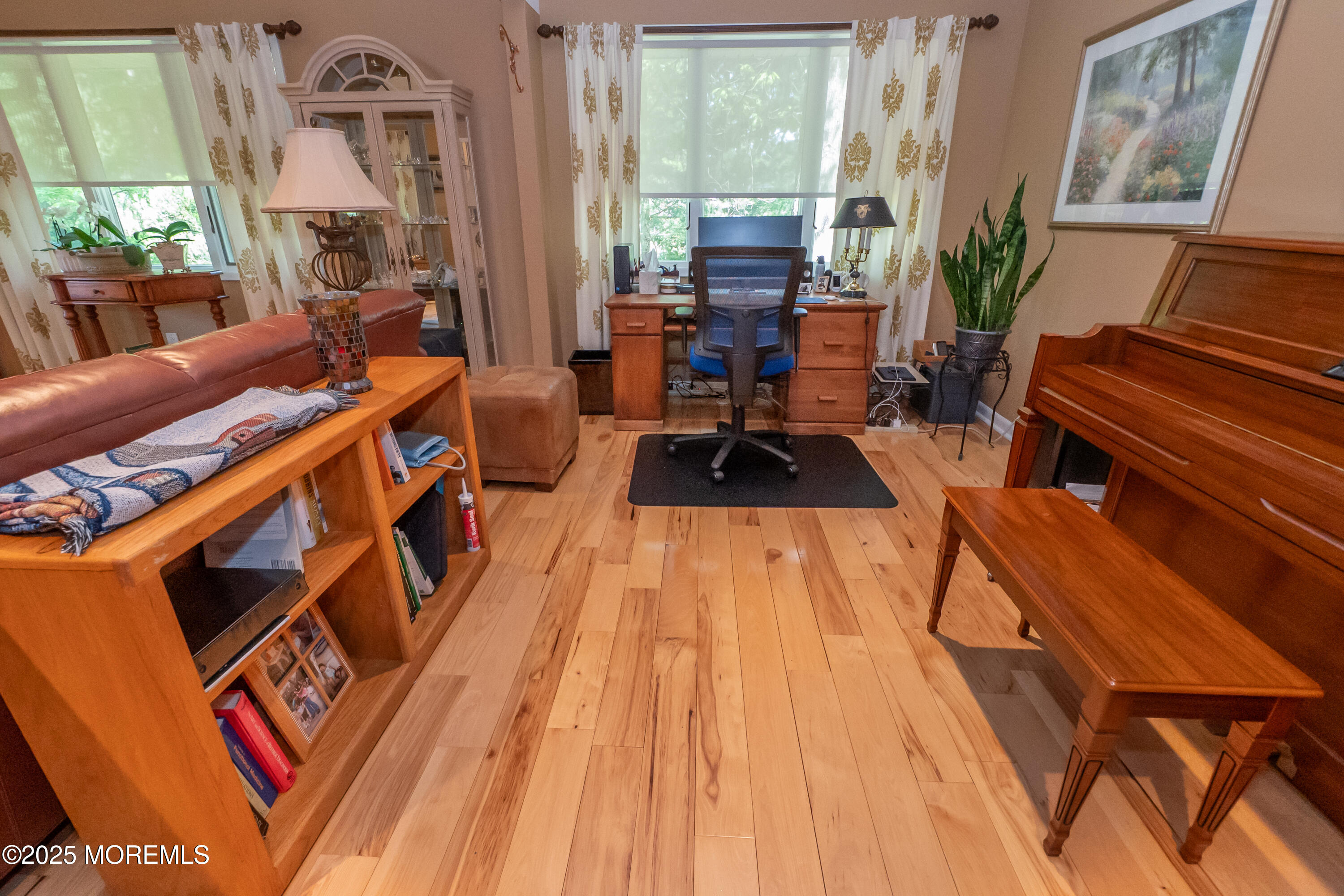 12 Hickory Drive, East Brunswick, New Jersey image 10