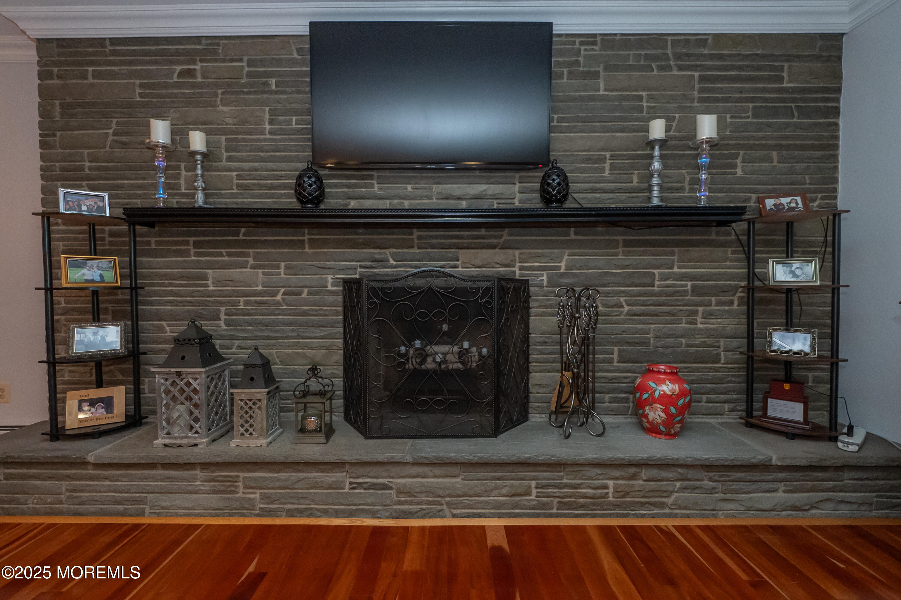12 Hickory Drive