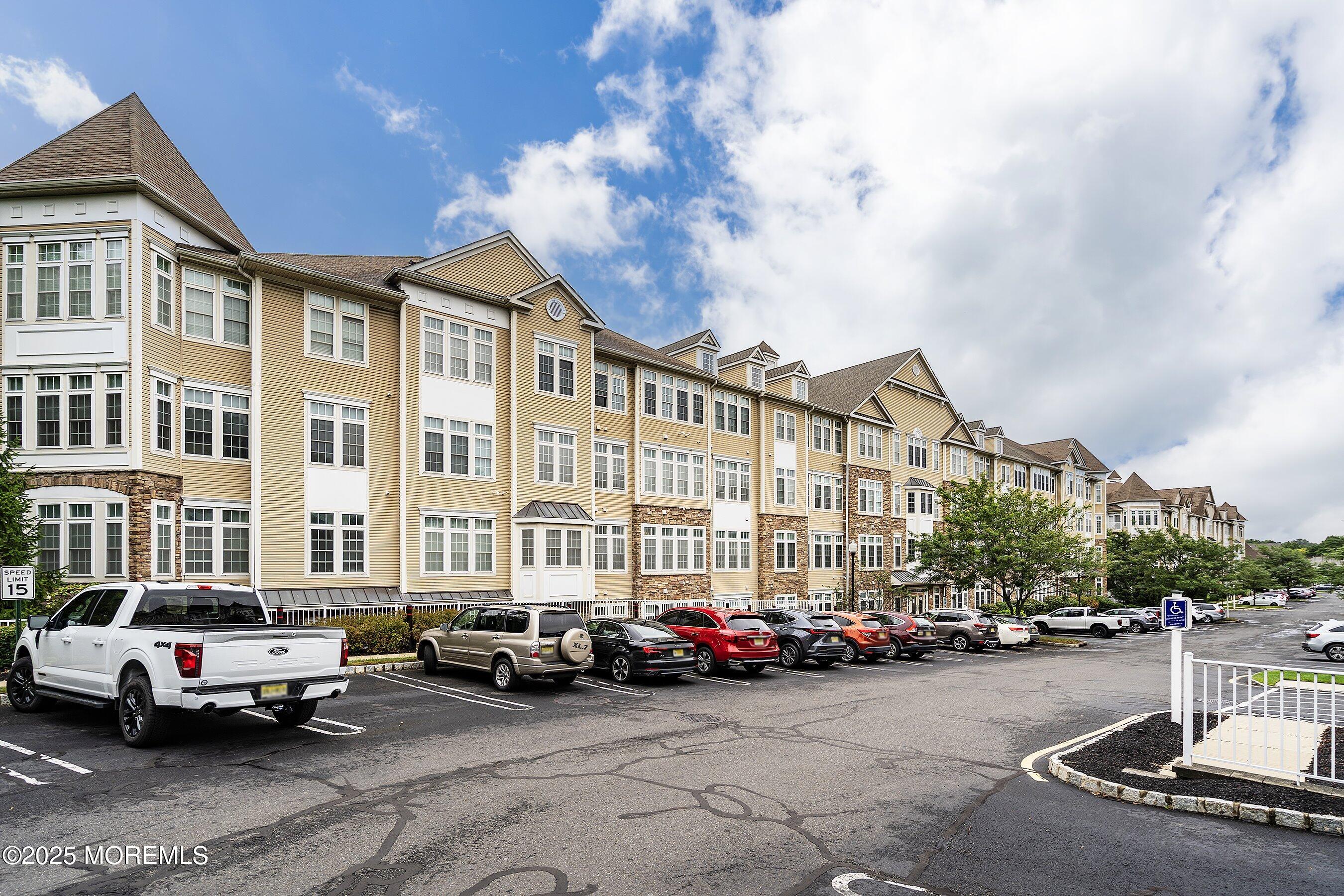 1204 Cedar Village Boulevard 204