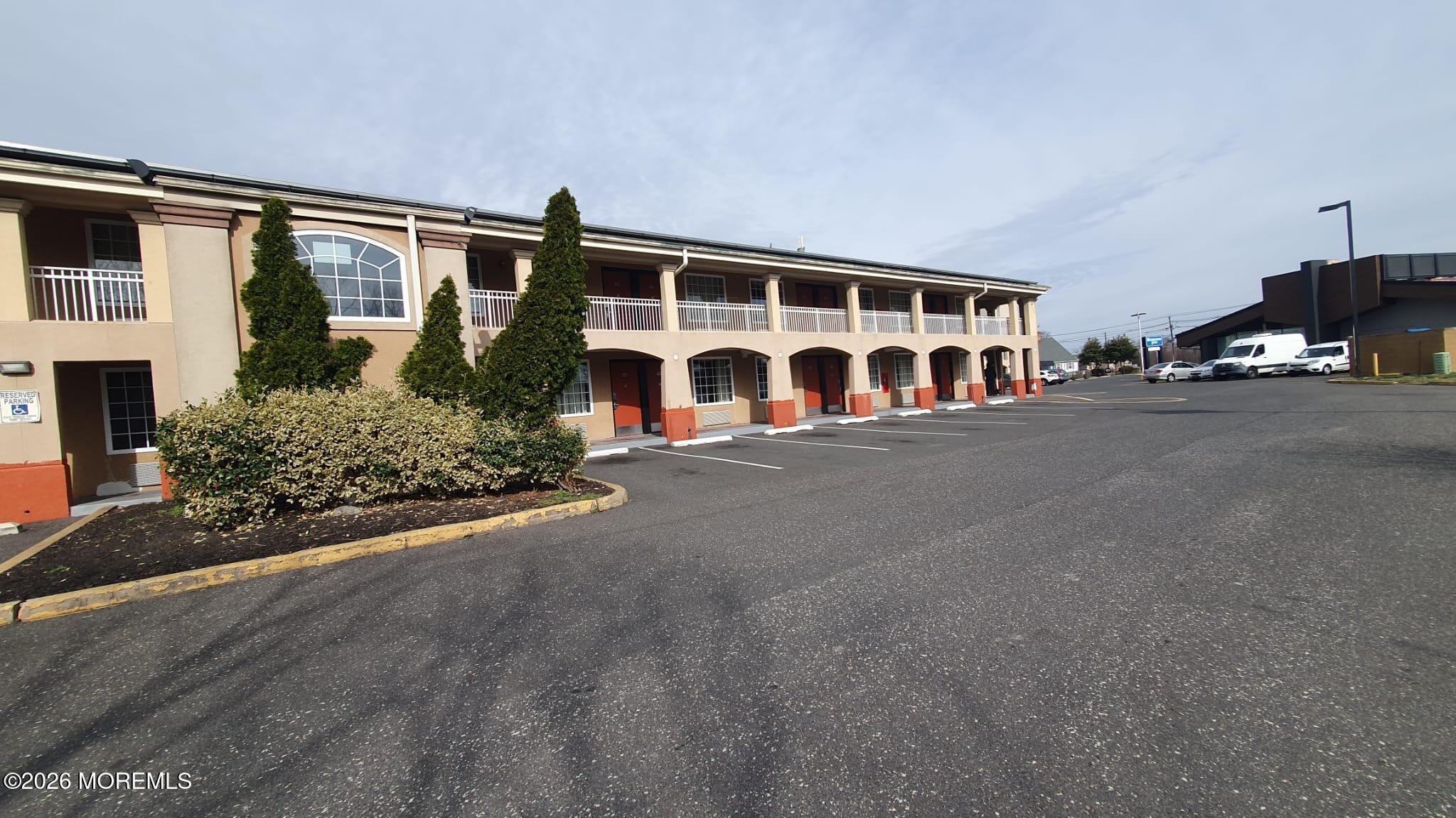 1132 Route 73 Rodeway Inn Mount Laurel