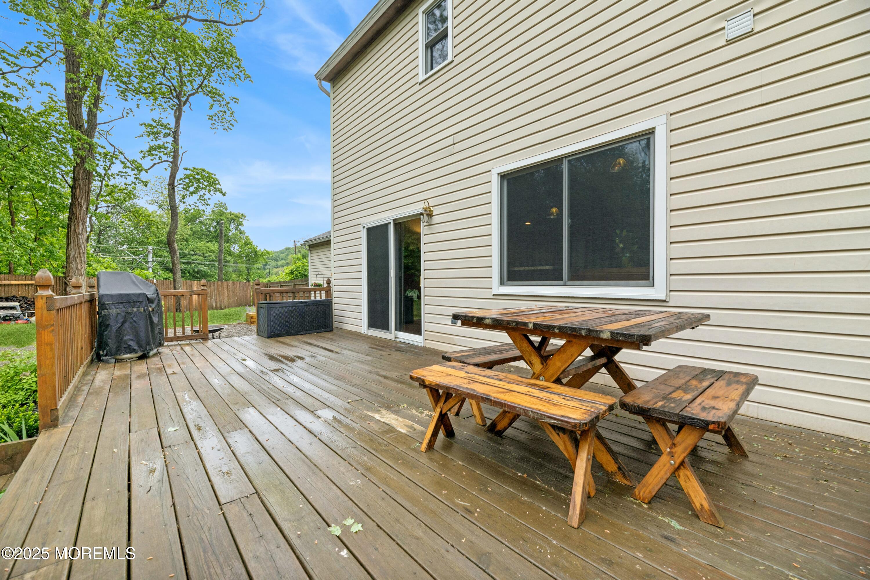 325 Oak Hill Road, Red Bank, New Jersey image 40