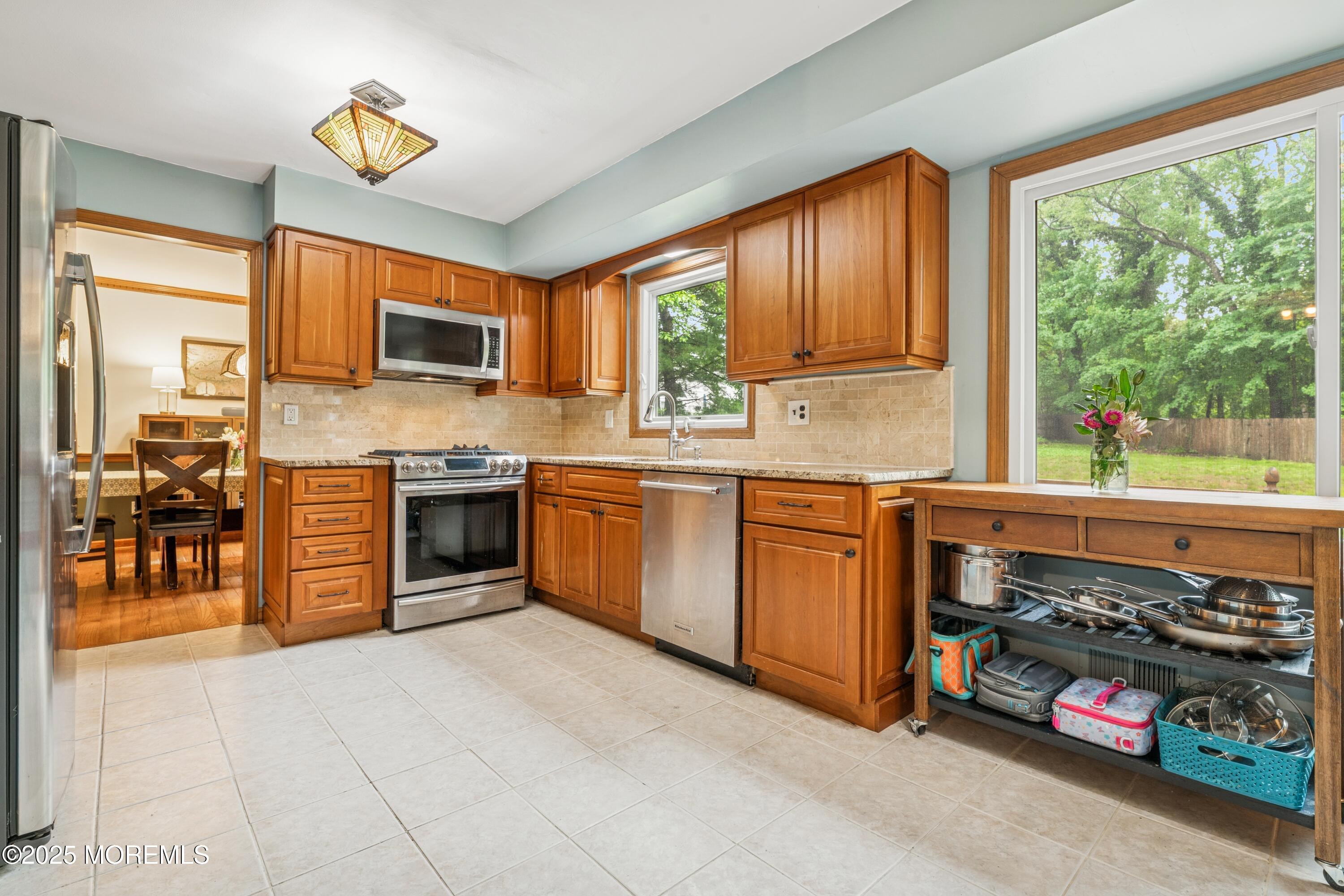 325 Oak Hill Road, Red Bank, New Jersey image 14