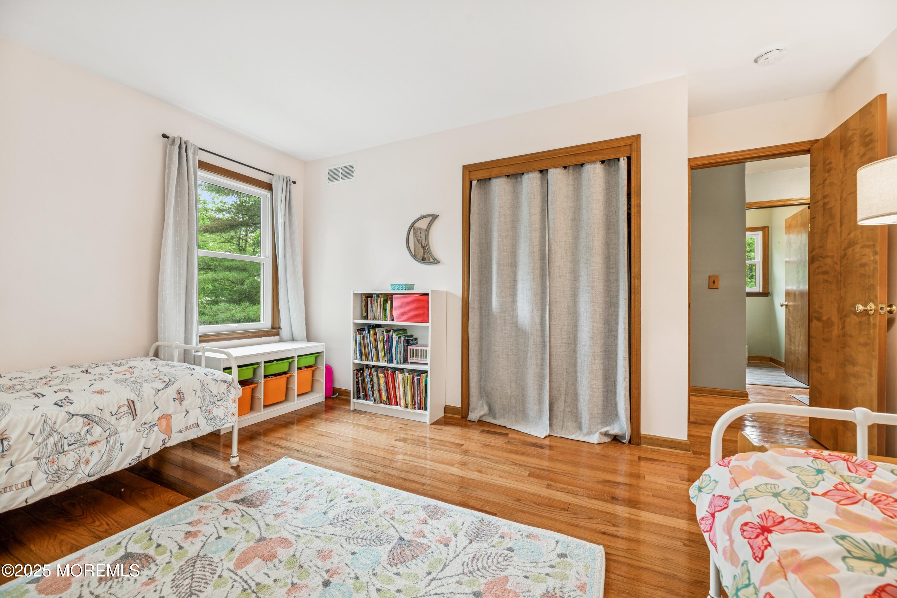 325 Oak Hill Road, Red Bank, New Jersey image 37