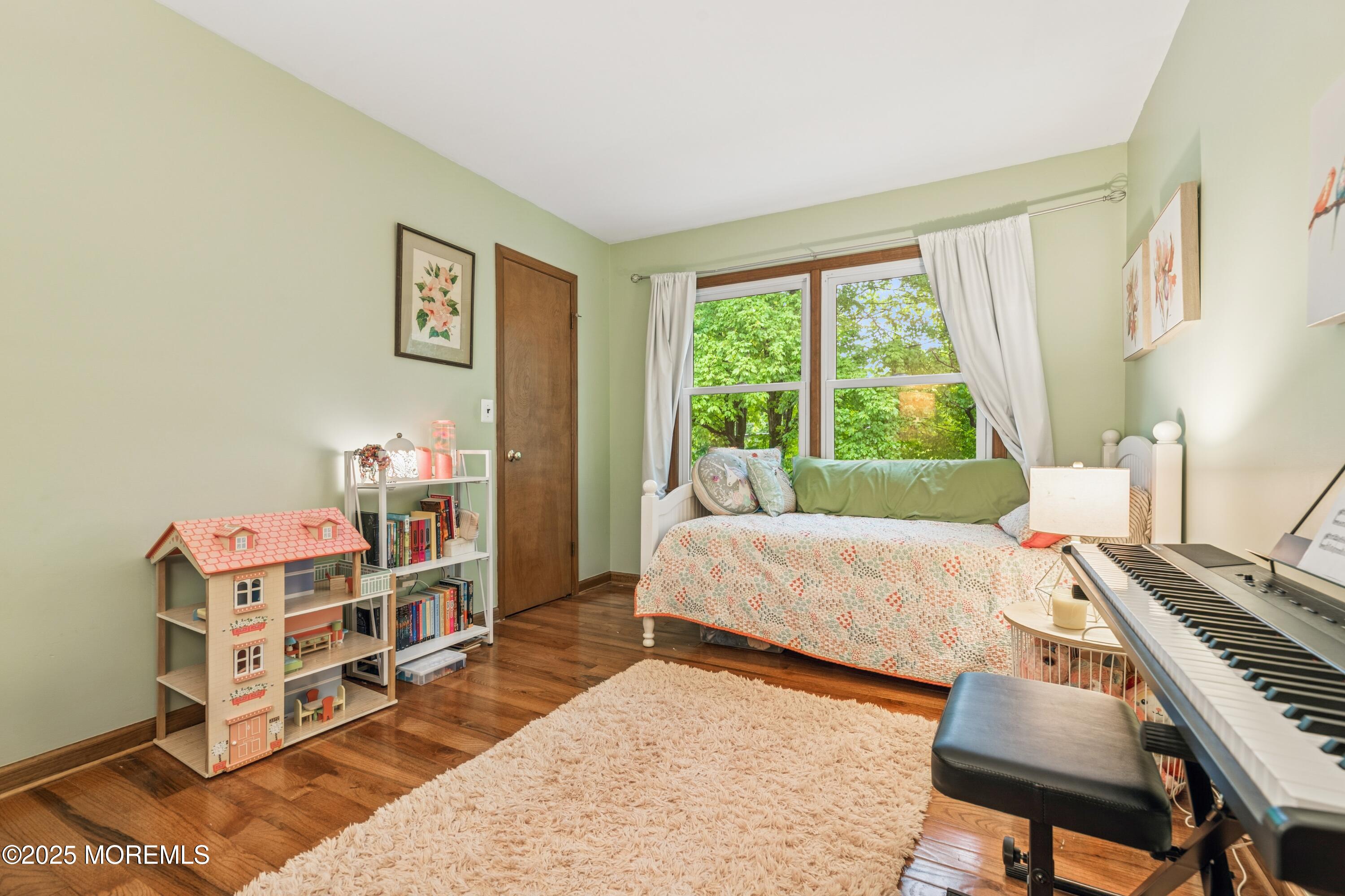 325 Oak Hill Road, Red Bank, New Jersey image 33
