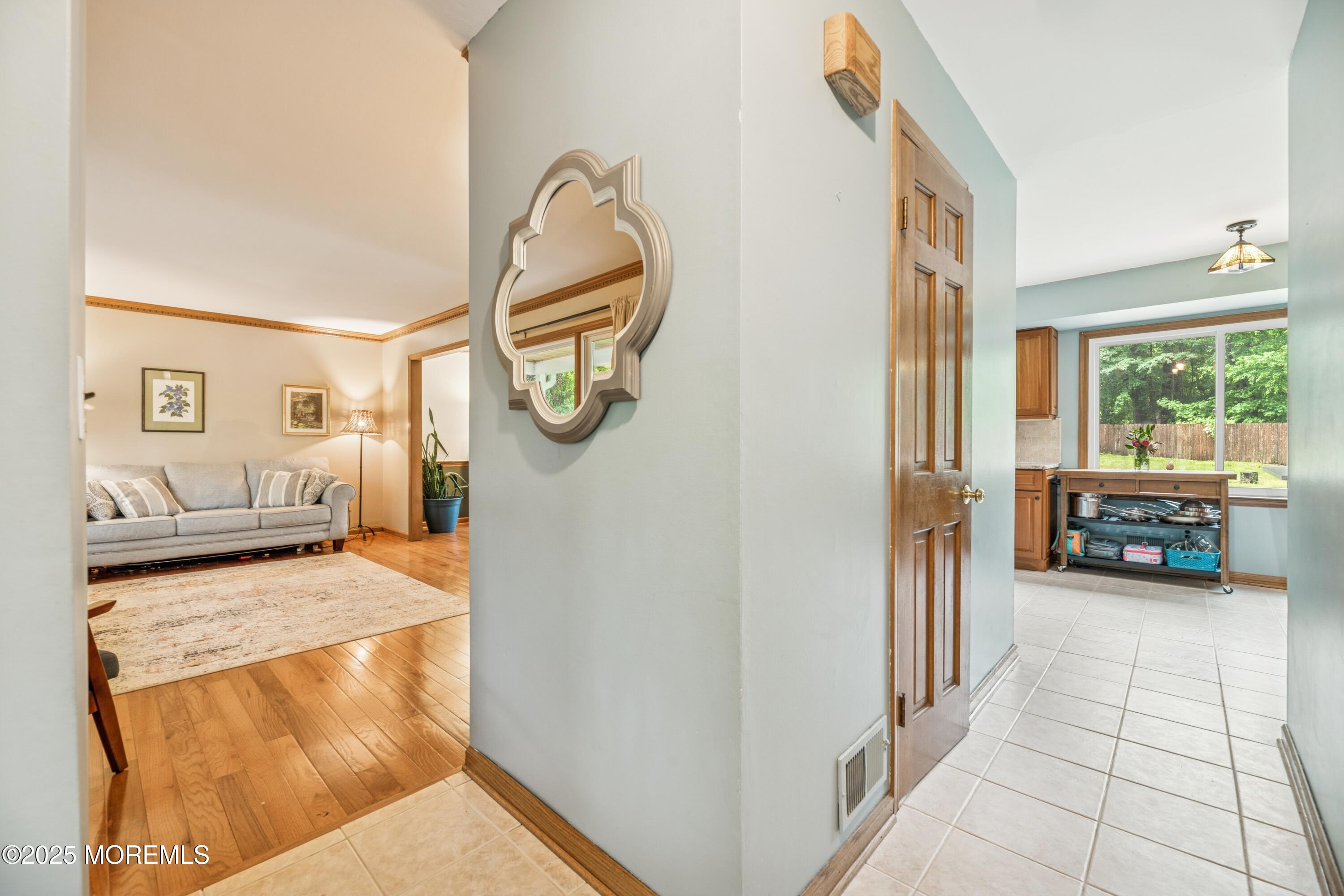 325 Oak Hill Road, Red Bank, New Jersey image 6