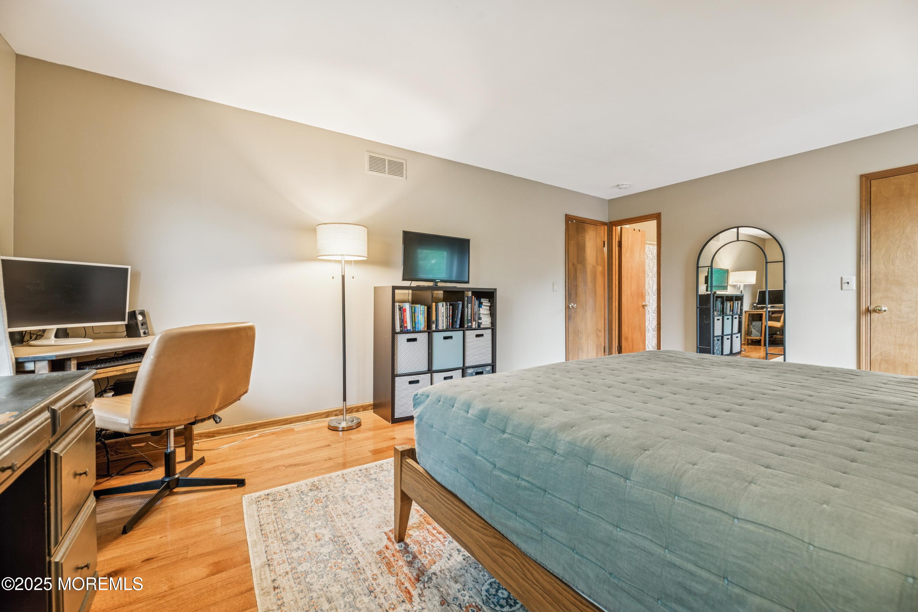 325 Oak Hill Road, Red Bank, New Jersey image 31