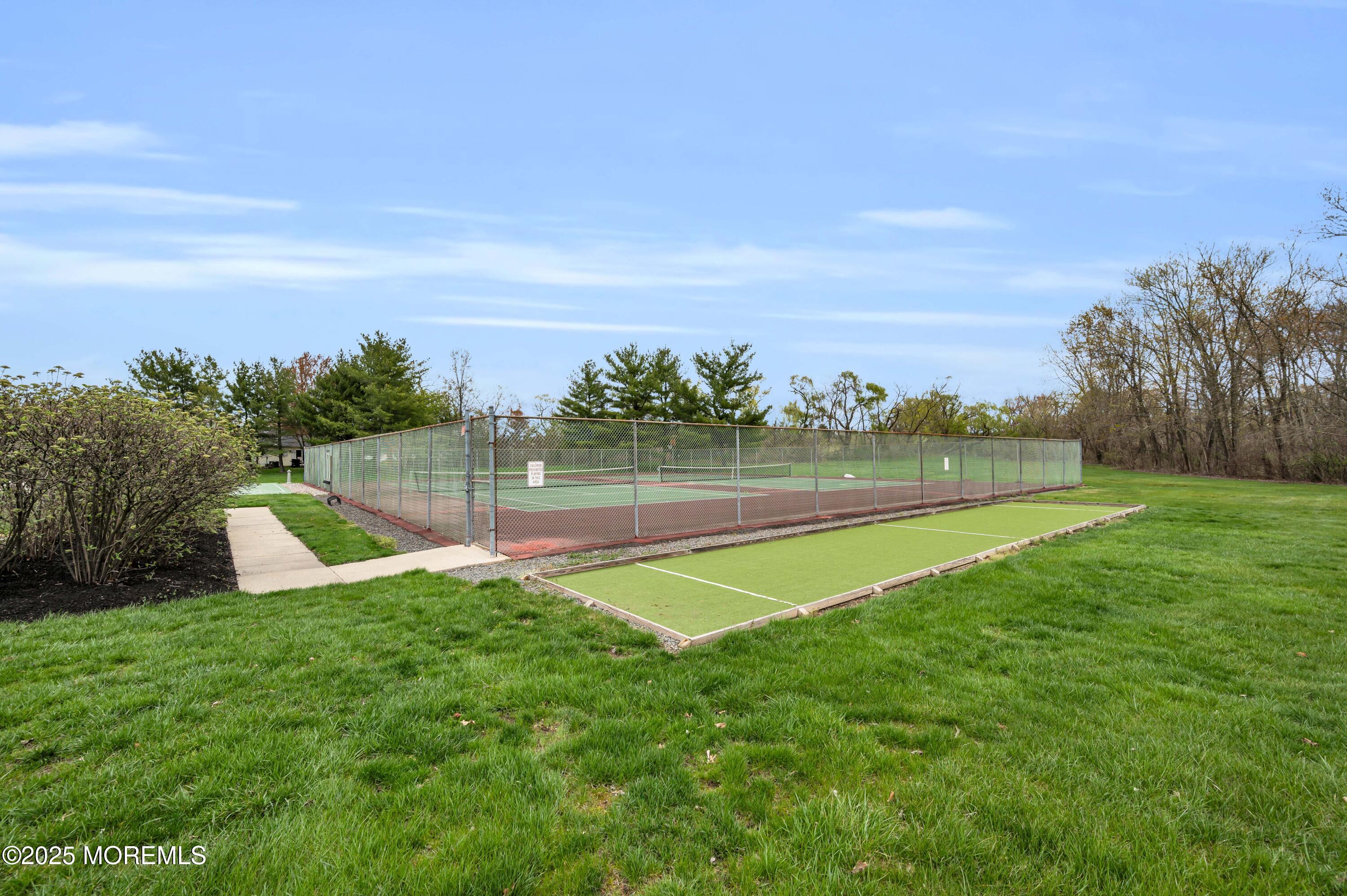 4 Edgeware Close #1000, Freehold, New Jersey image 26