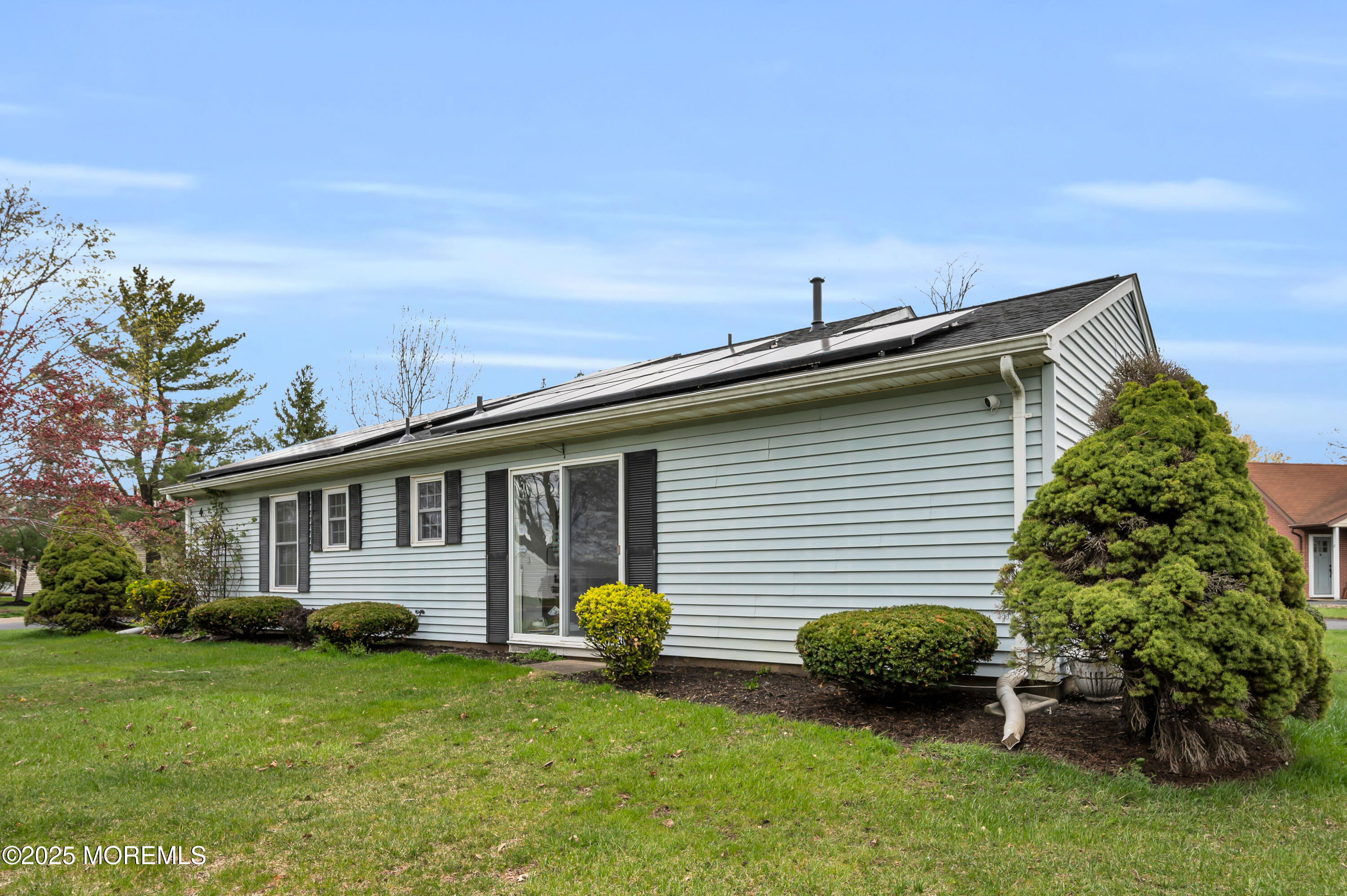 4 Edgeware Close #1000, Freehold, New Jersey image 4
