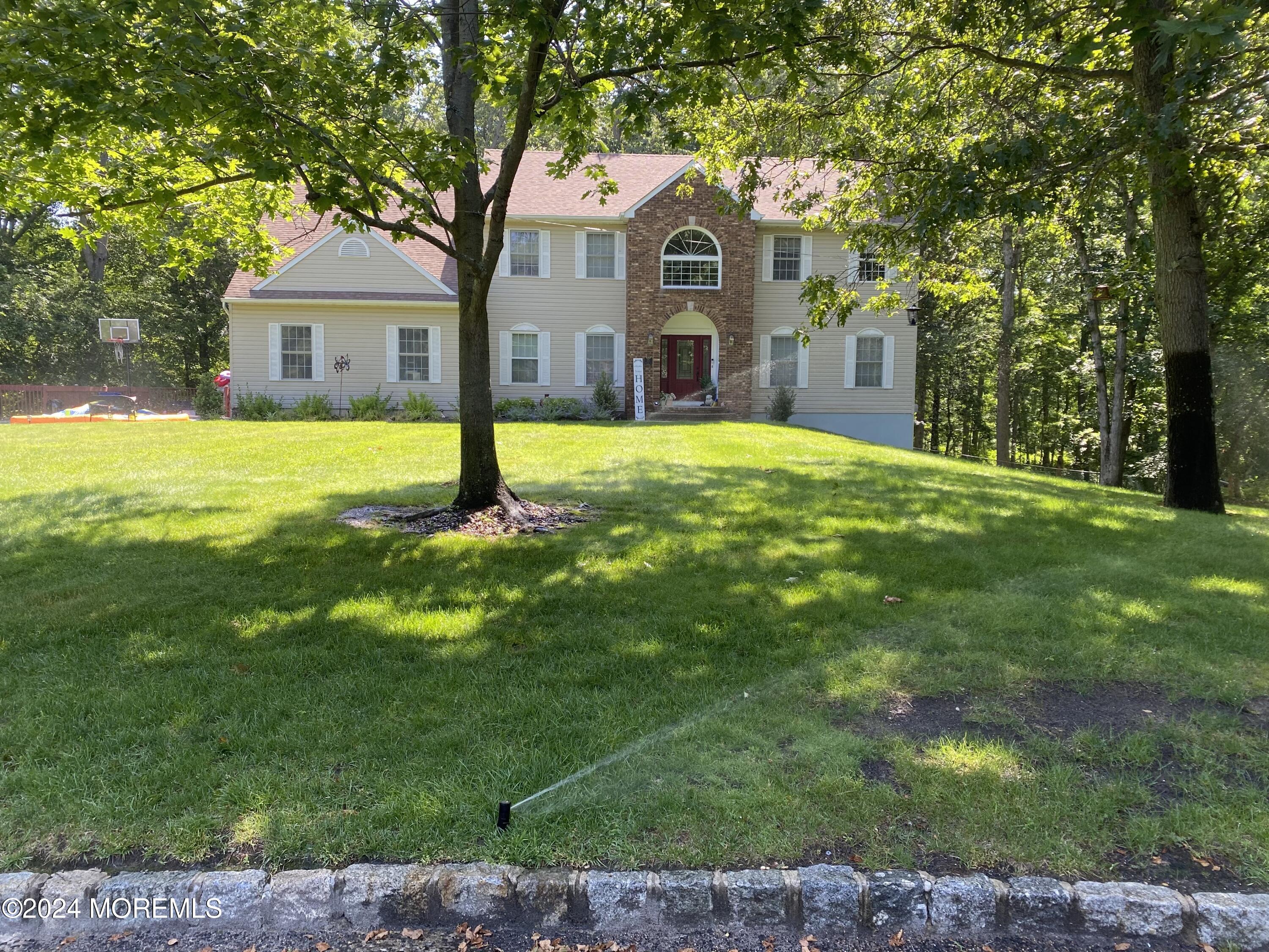 25 Pioneer Court, Freehold, New Jersey image 3