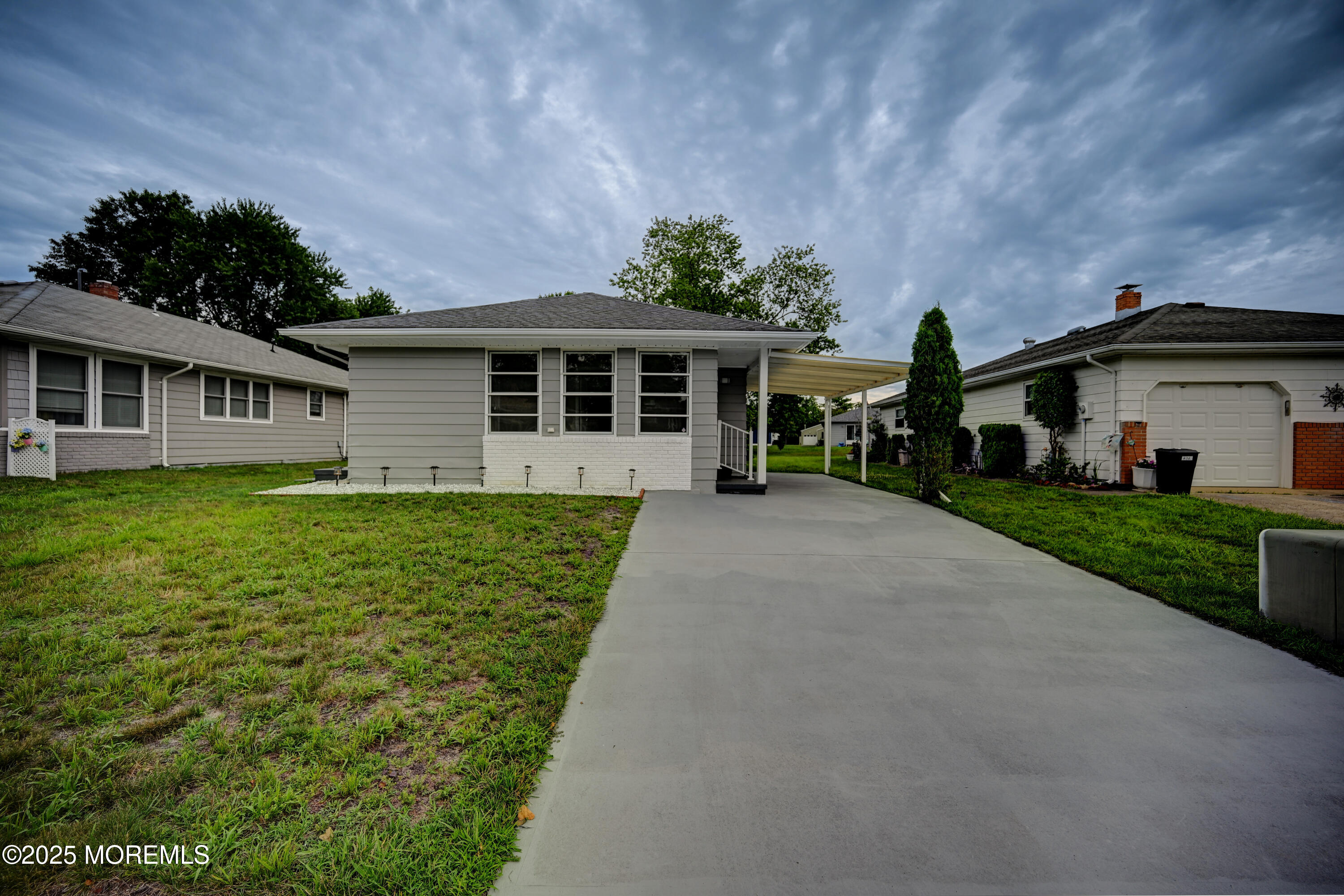 234 Charlotteville Drive N