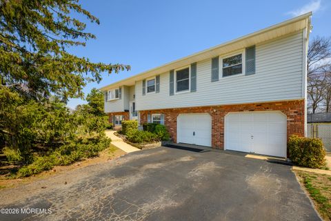 43 Westbrook Road Howell NJ 07731