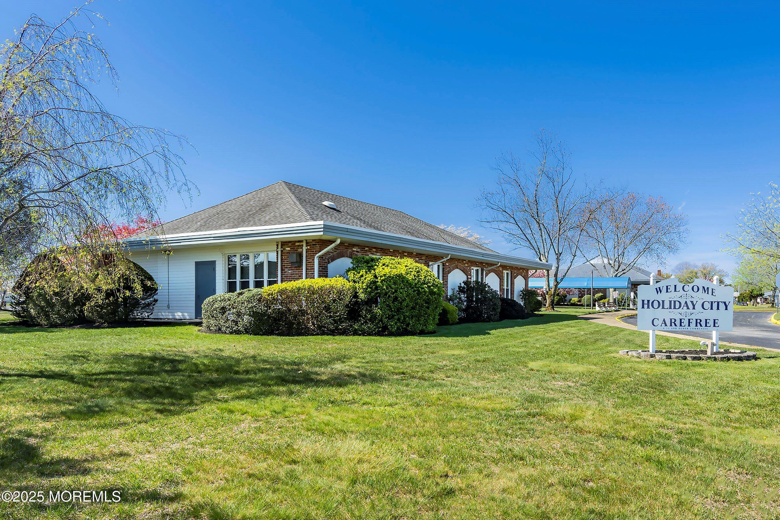 15 Aztec Court, Toms River, New Jersey image 40