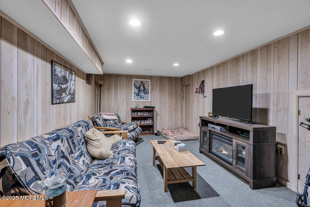 16 Silversmith Court, Howell, New Jersey image 26
