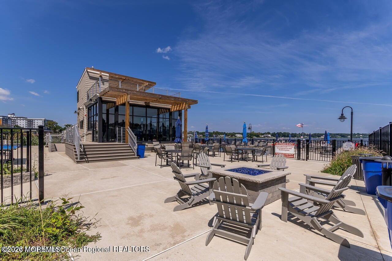 28 Riverside Avenue 1J