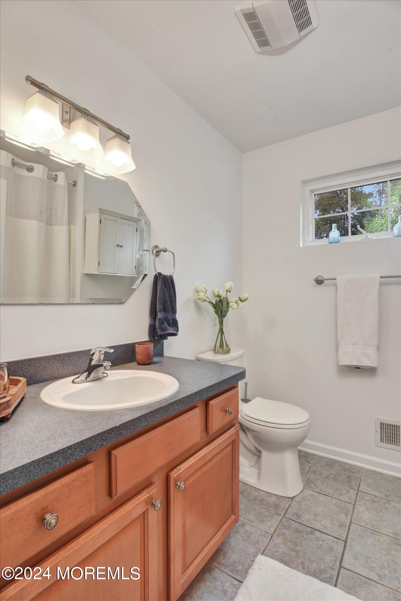 203 Conifer Crest Way, Eatontown, New Jersey image 28