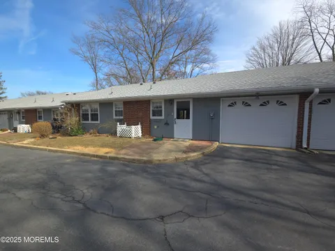 MLS: 22505933