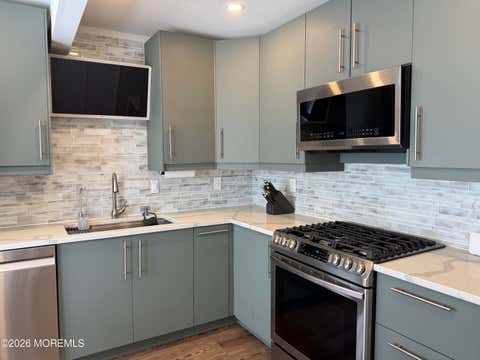 Townhouse For Rent - 15 Beachway Avenue #10<br/> Monmouth County, Keansburg, NJ 07734