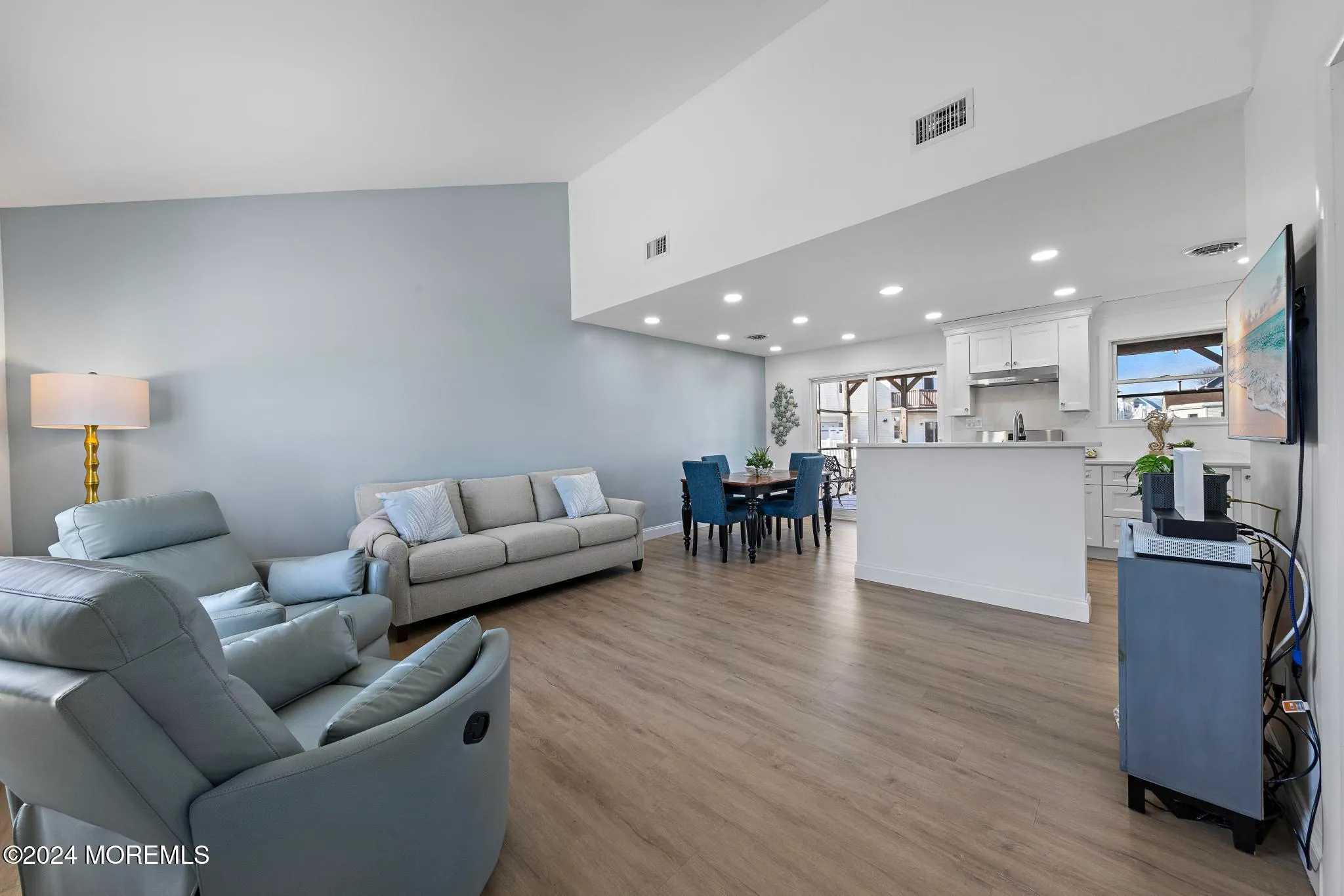 Manahawkin, New Jersey 08050, United States, 3 Bedrooms Bedrooms, ,2 BathroomsBathrooms,Residential,Active,29865