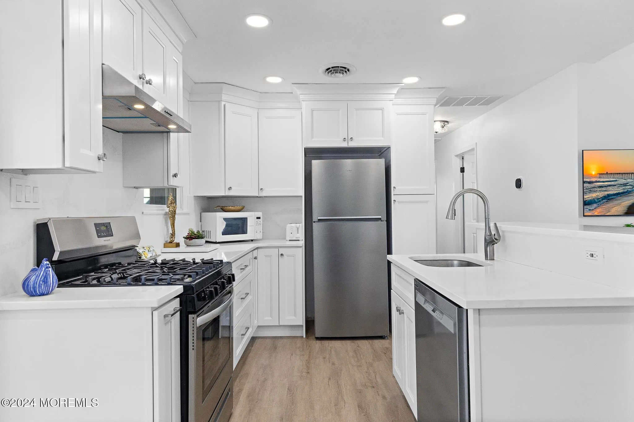 Manahawkin, New Jersey 08050, United States, 3 Bedrooms Bedrooms, ,2 BathroomsBathrooms,Residential,Active,29865