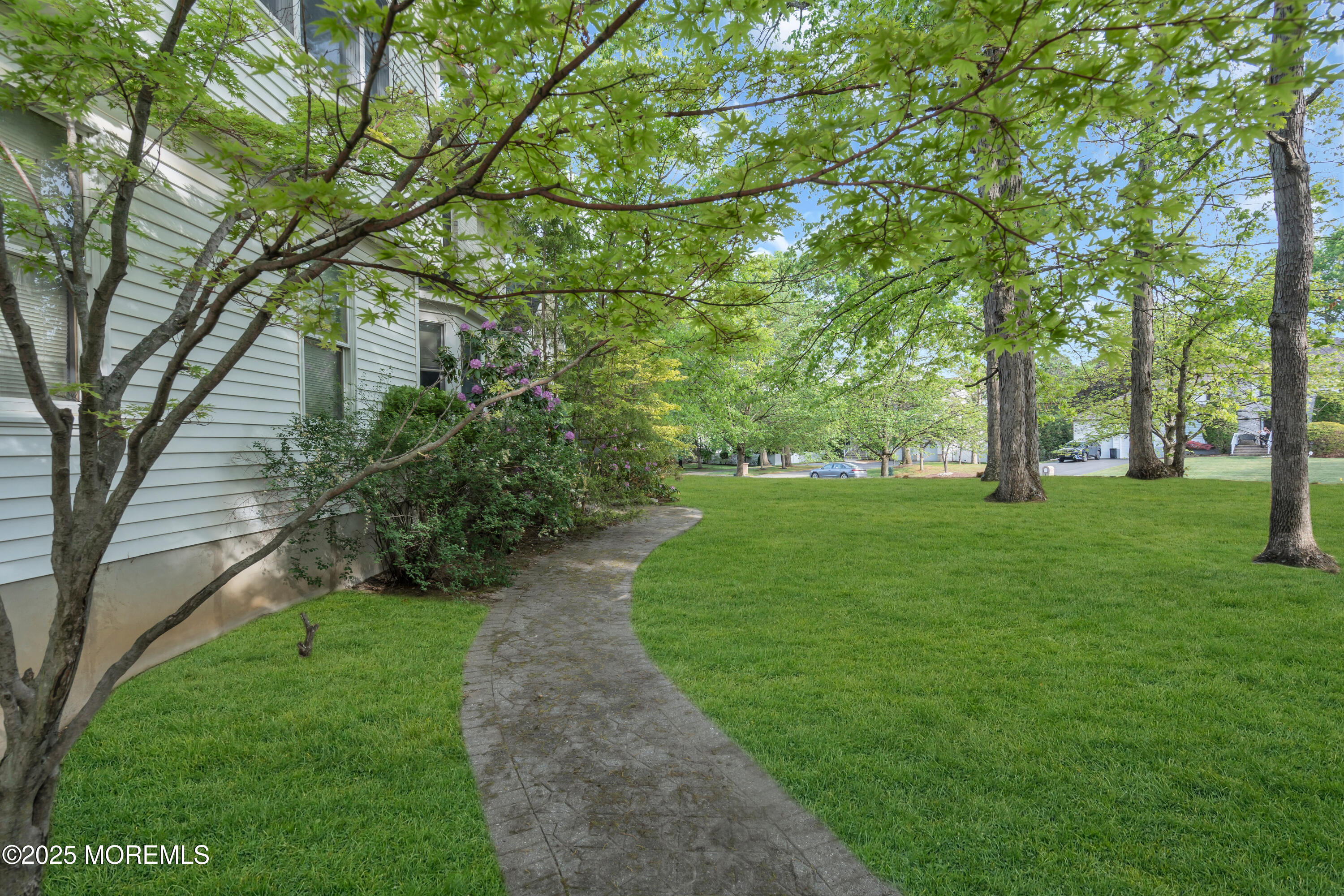 2 Wendi Way, Manalapan, New Jersey image 37