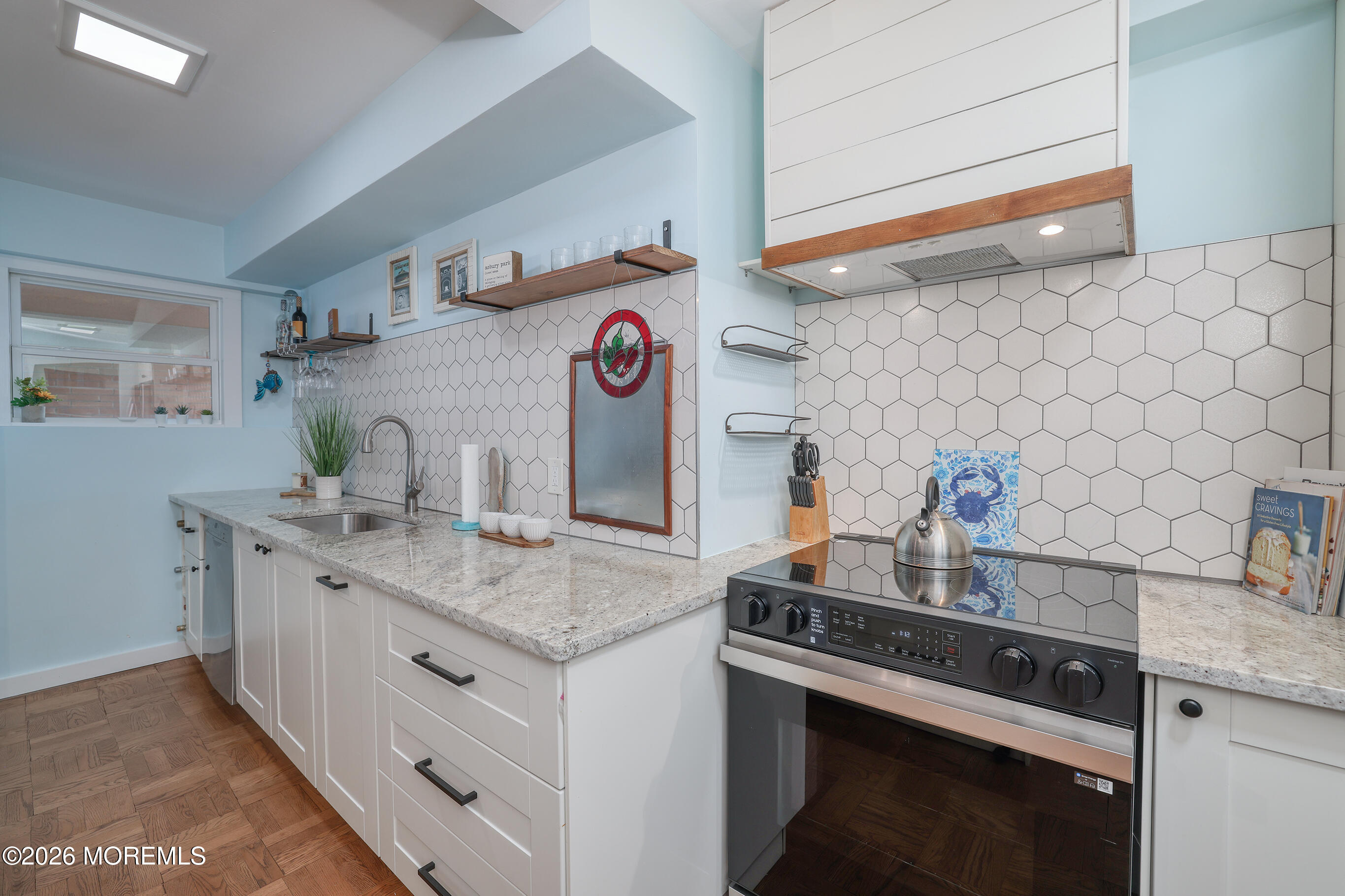 321 Sunset Avenue 4C