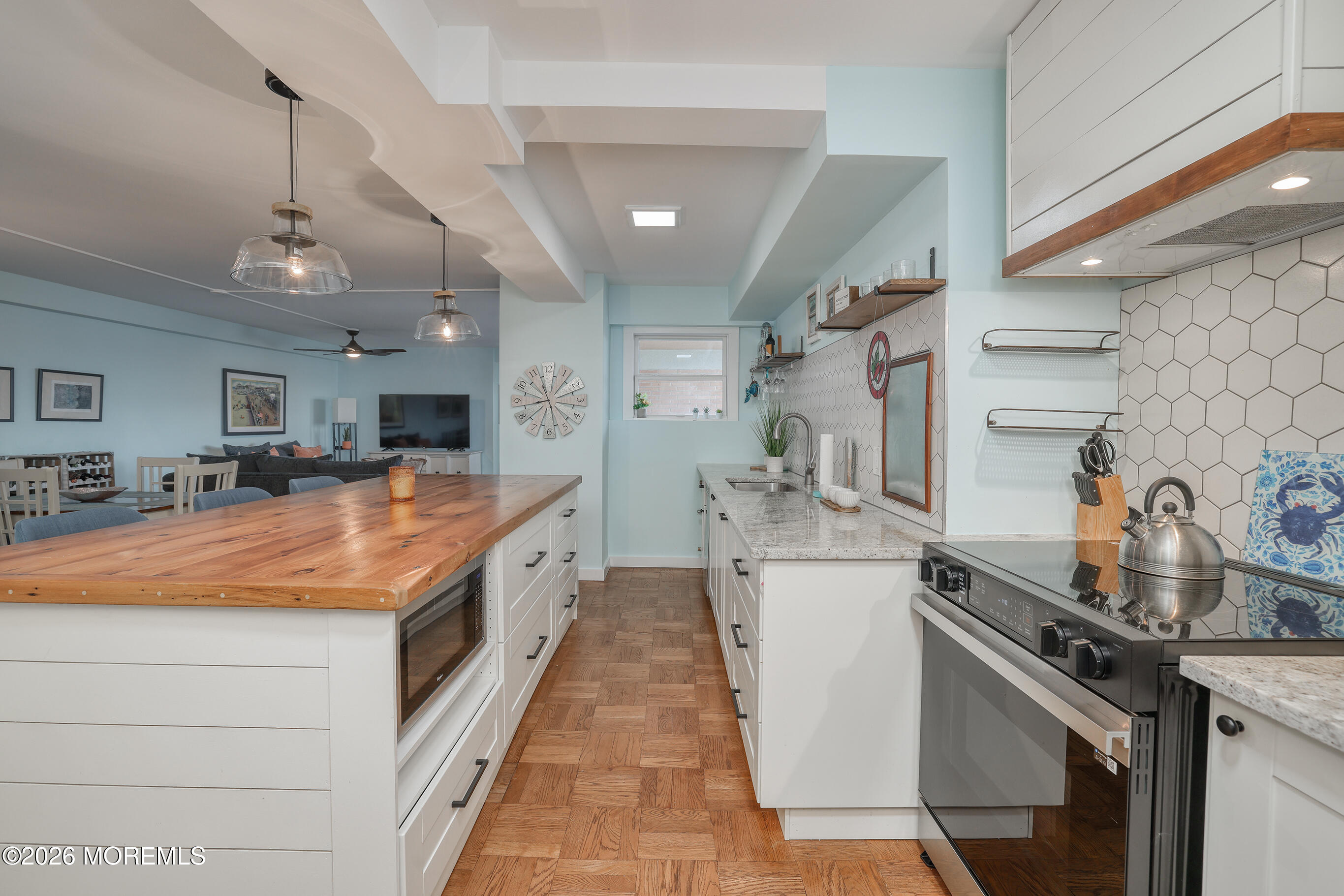 321 Sunset Avenue 4C