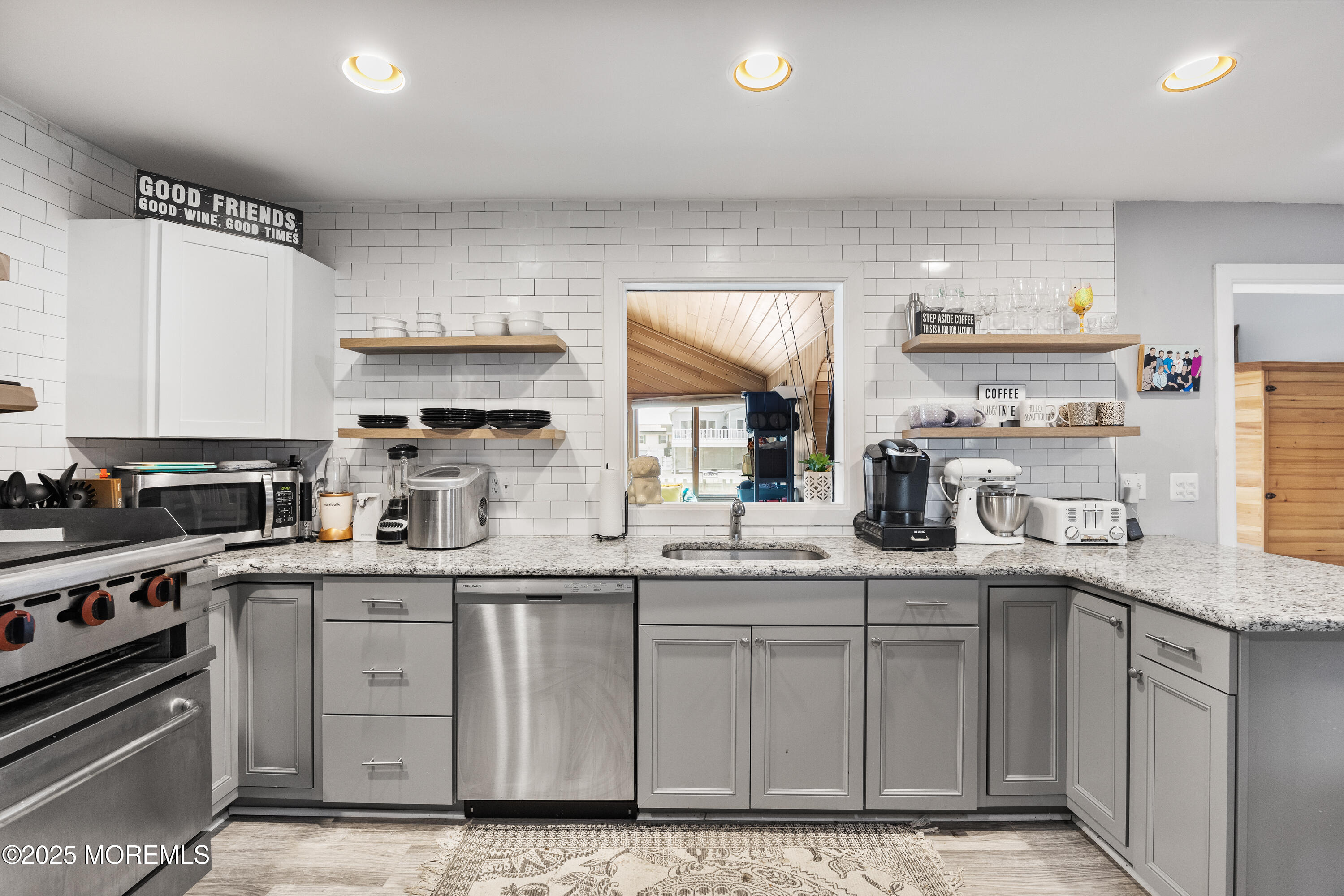 8 N Captain Drive, Little Egg Harbor, New Jersey image 9