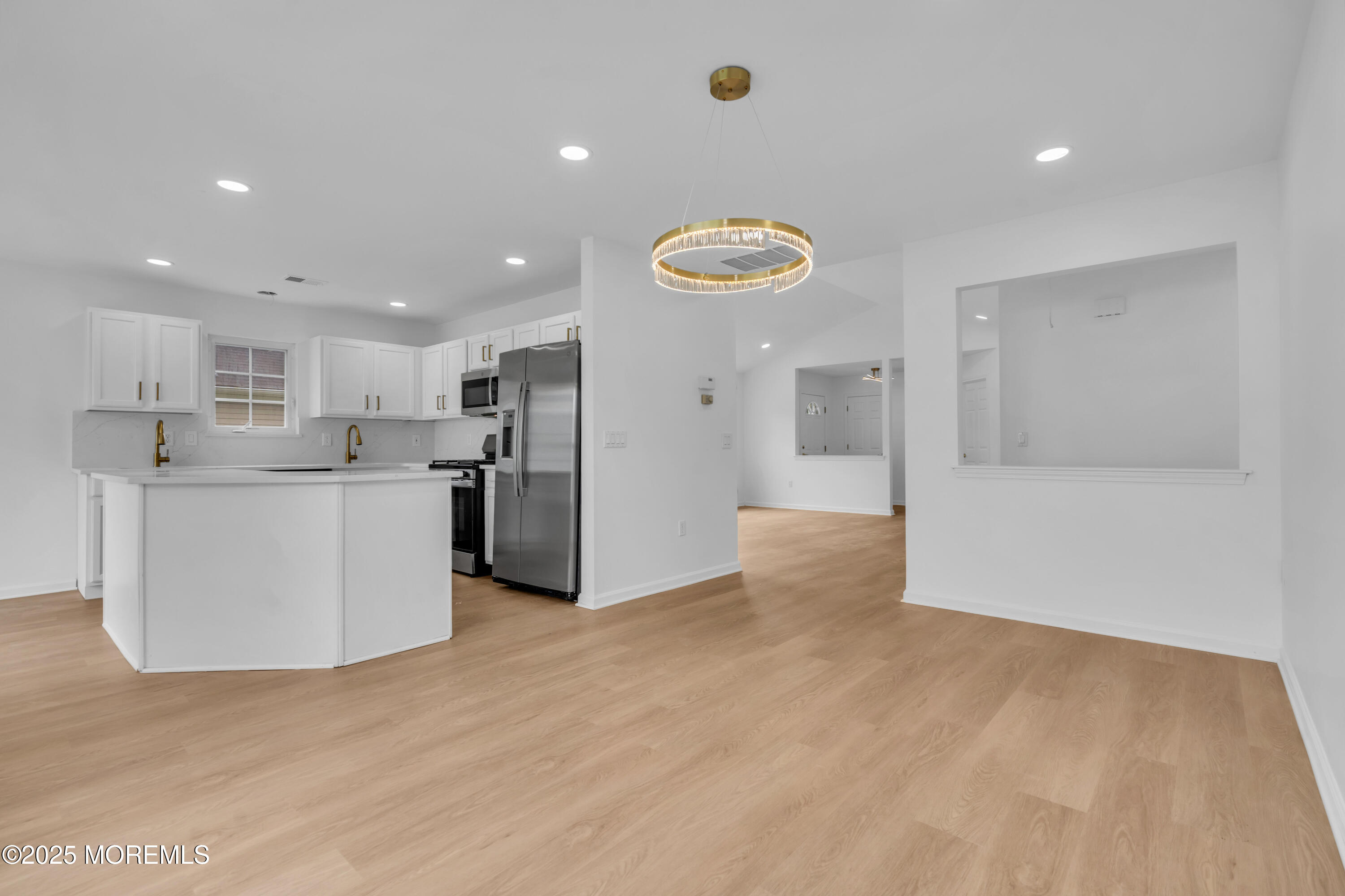 31 Oakmont Road, Lakewood, New Jersey image 16