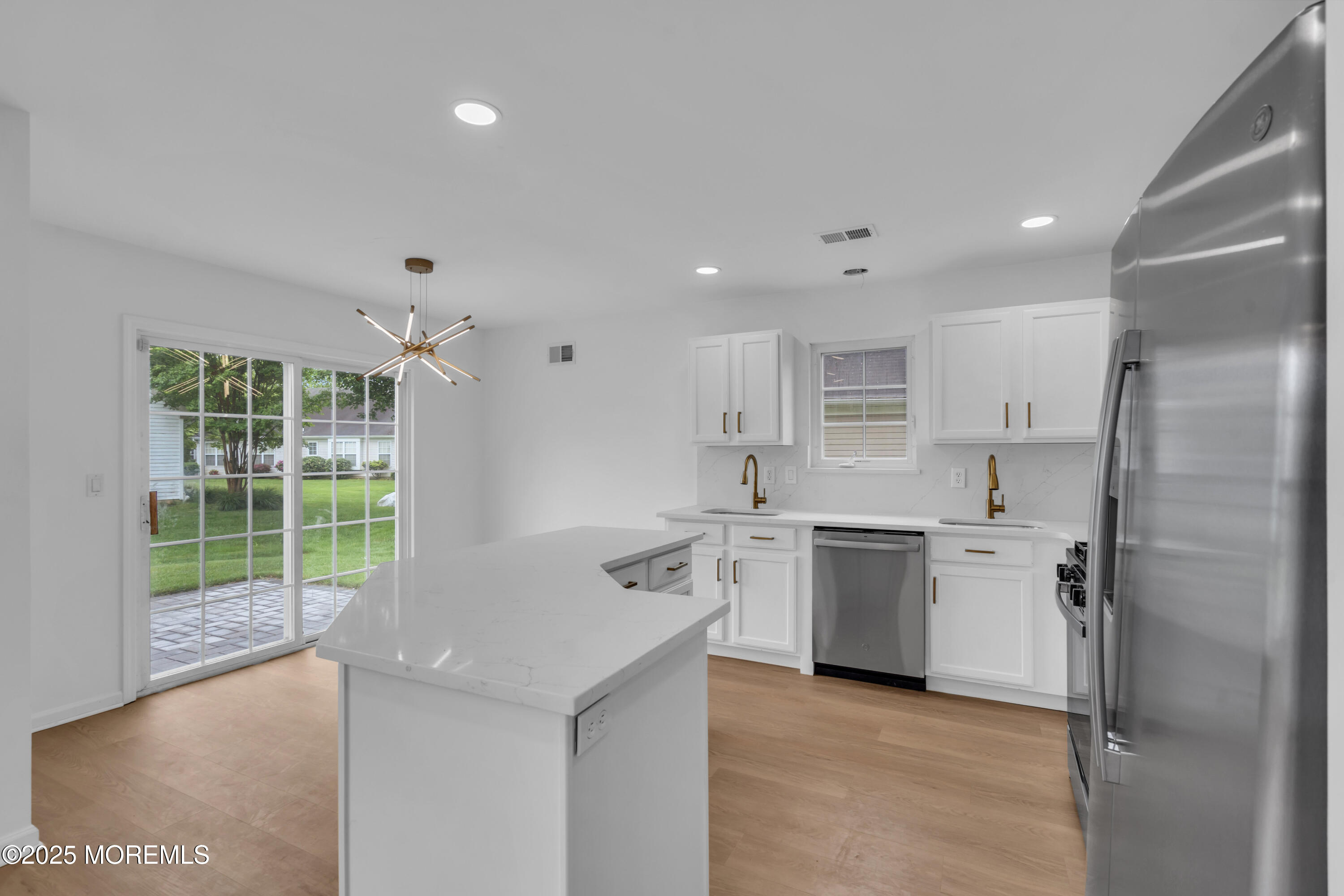 31 Oakmont Road, Lakewood, New Jersey image 23
