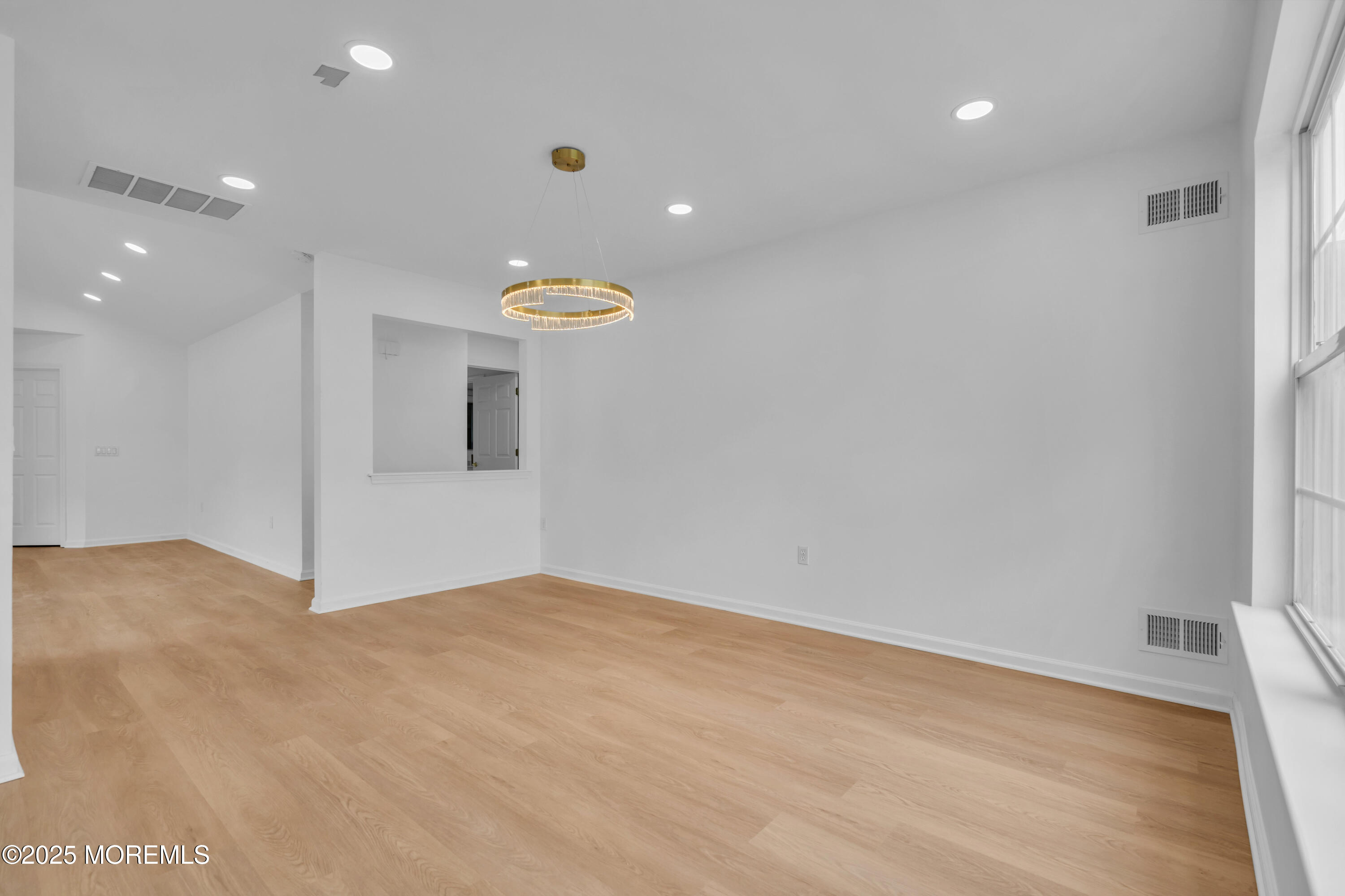 31 Oakmont Road, Lakewood, New Jersey image 17