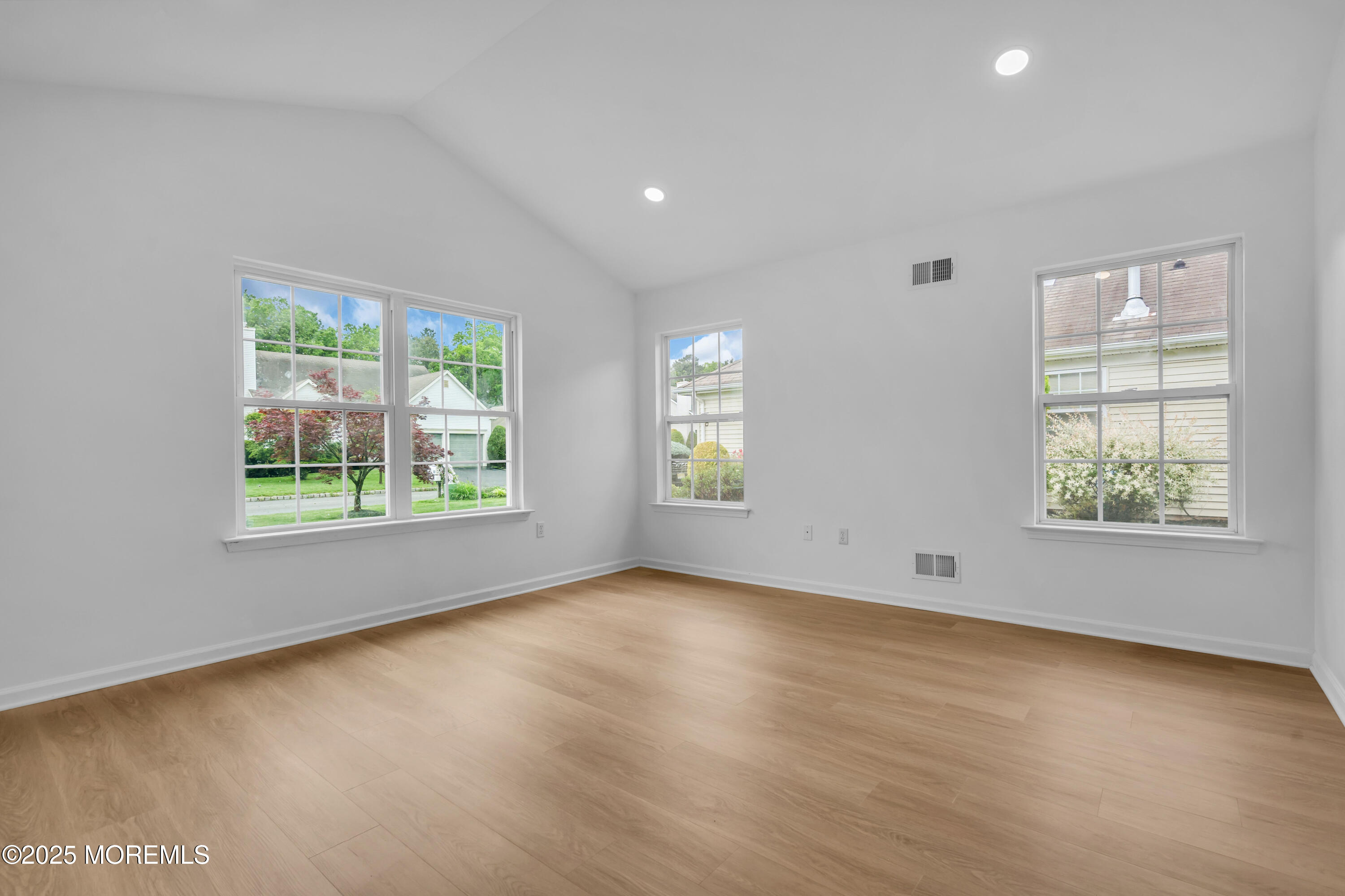 31 Oakmont Road, Lakewood, New Jersey image 39