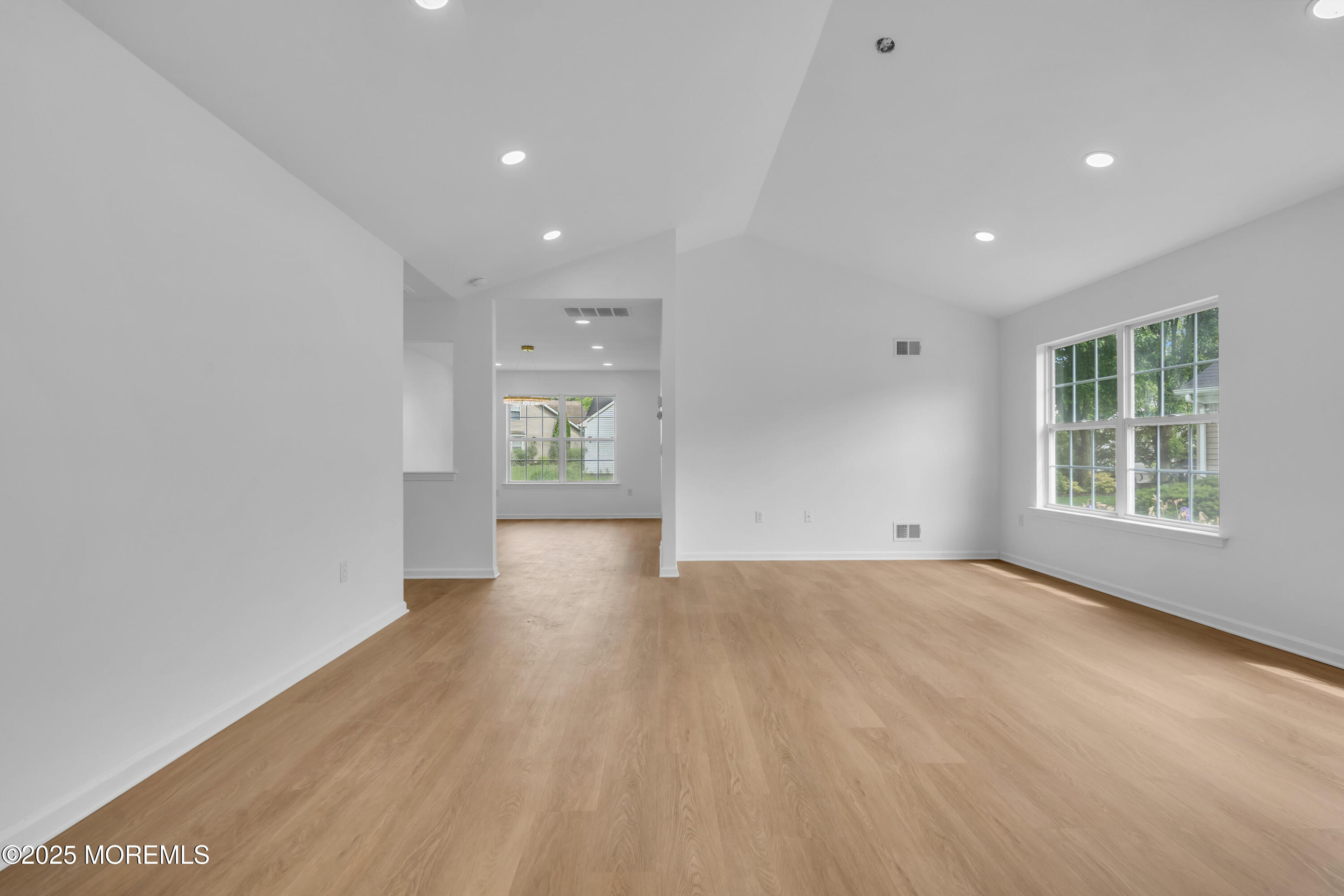 31 Oakmont Road, Lakewood, New Jersey image 5