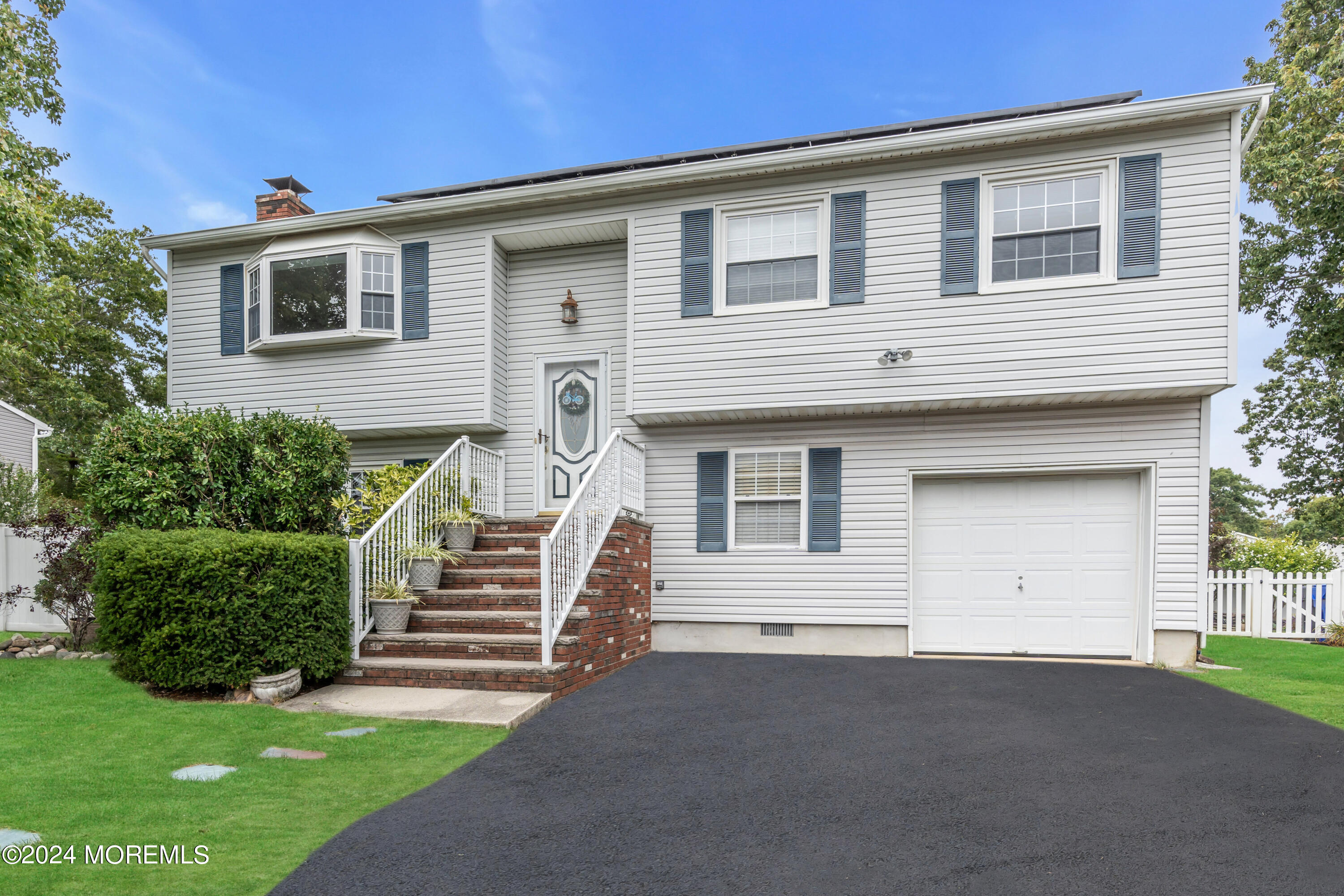 332 Emberly Road, Brick, New Jersey image 2