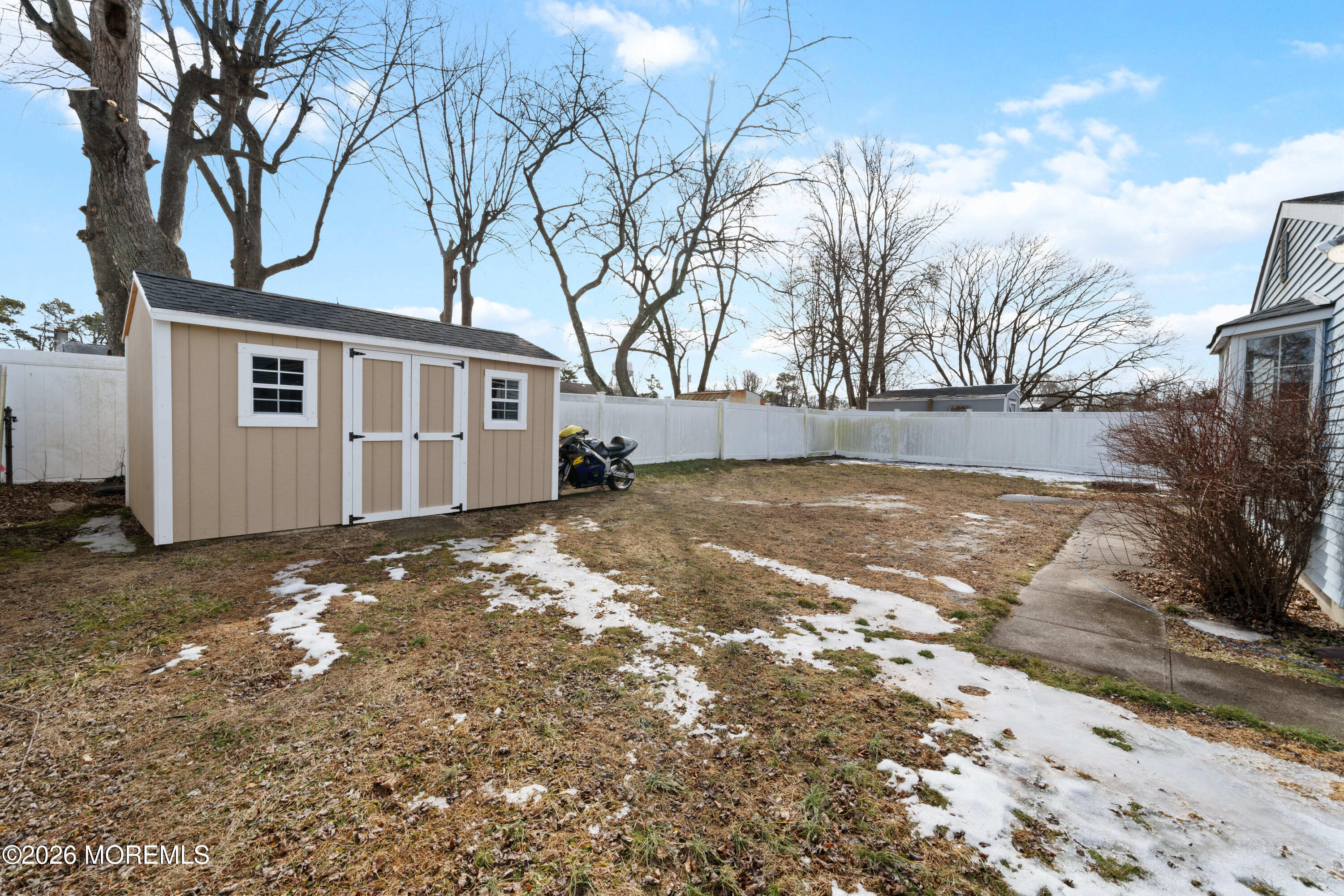 406 Applegate Avenue