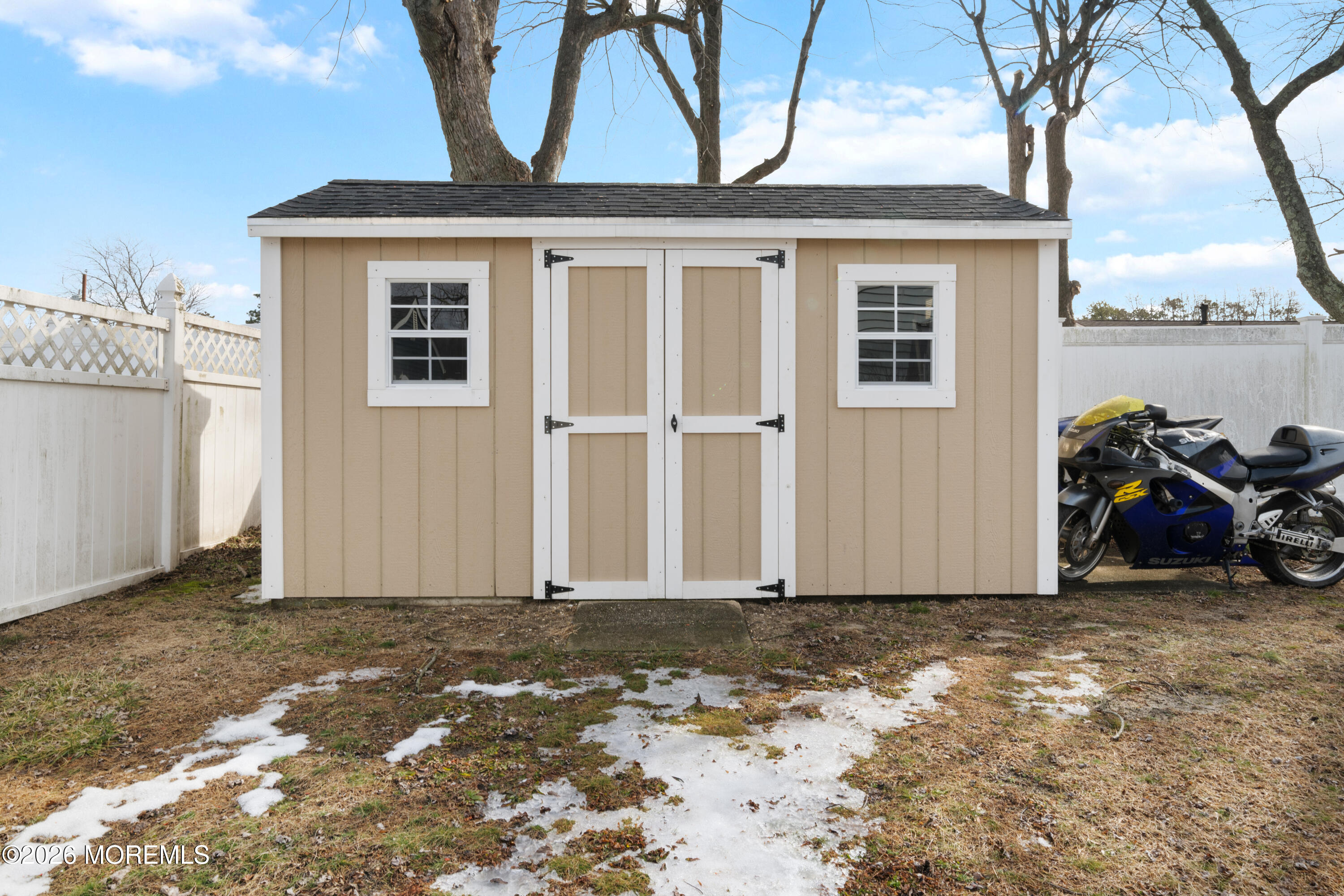 406 Applegate Avenue