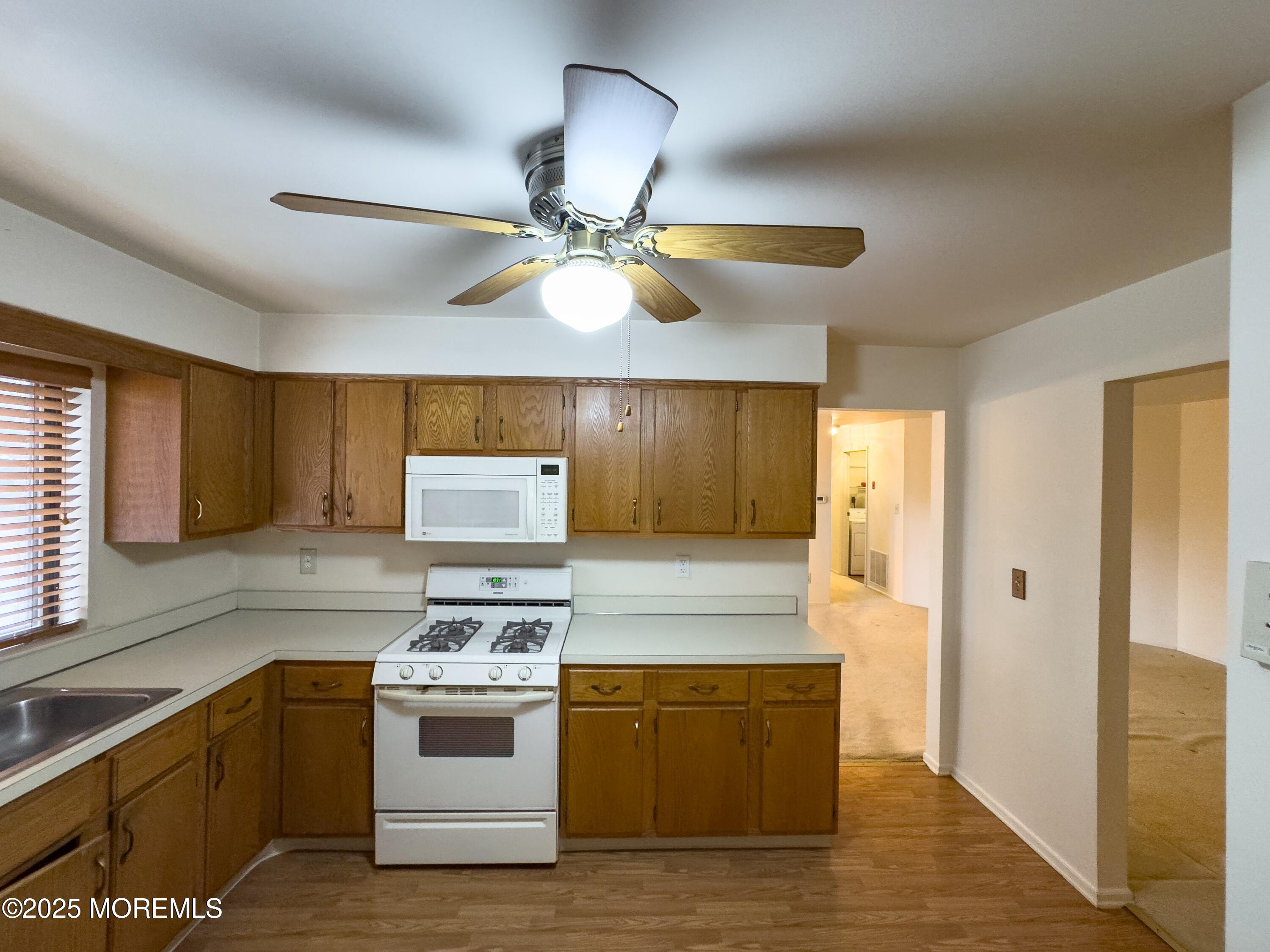 2222 Old Stone Mill Drive, East Windsor, New Jersey image 10