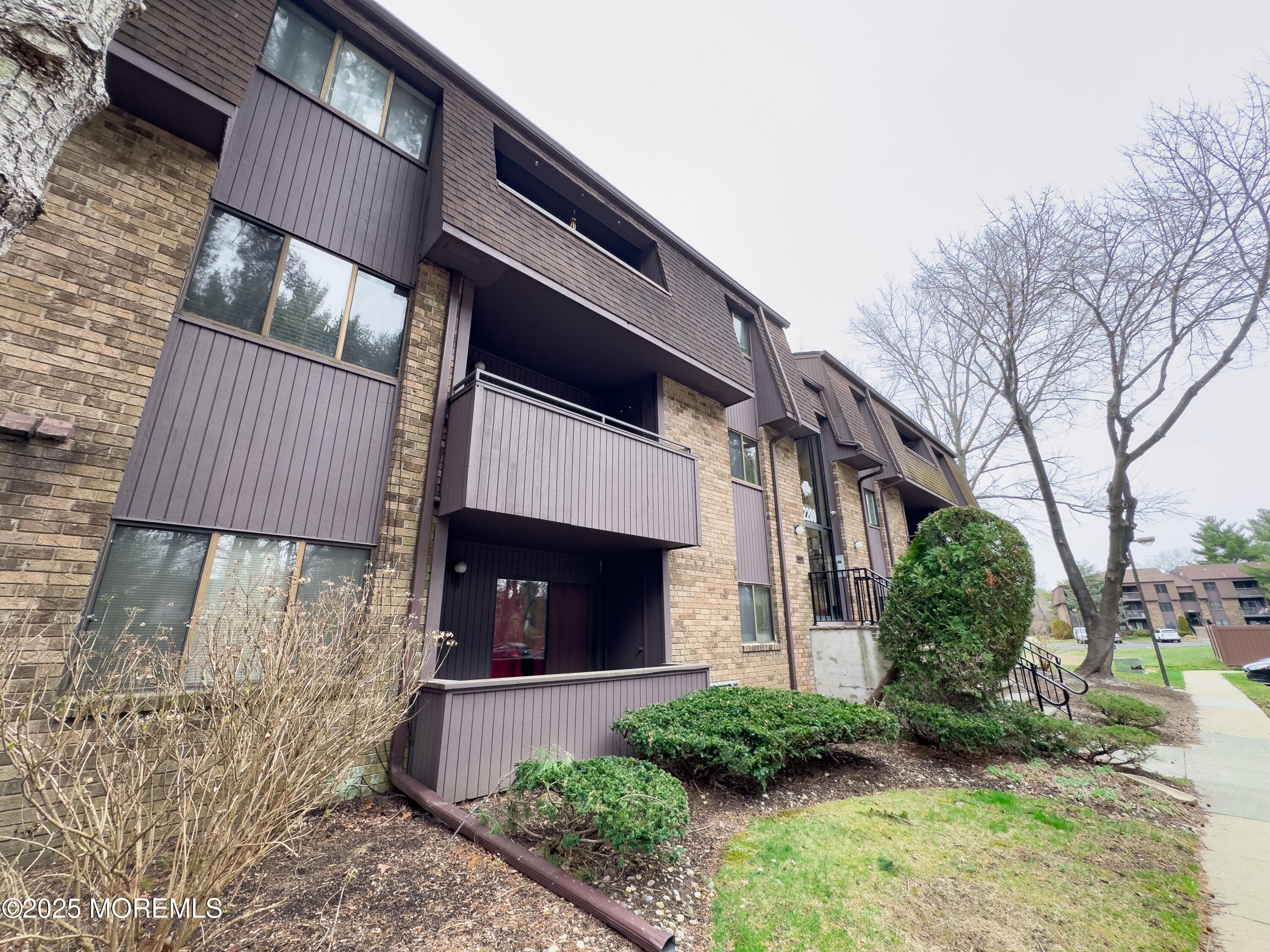 2222 Old Stone Mill Drive, East Windsor, New Jersey image 3