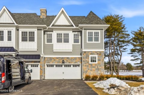 Condo For Sale - 124 Eagle Way<br/> Eatontown, NJ 07724