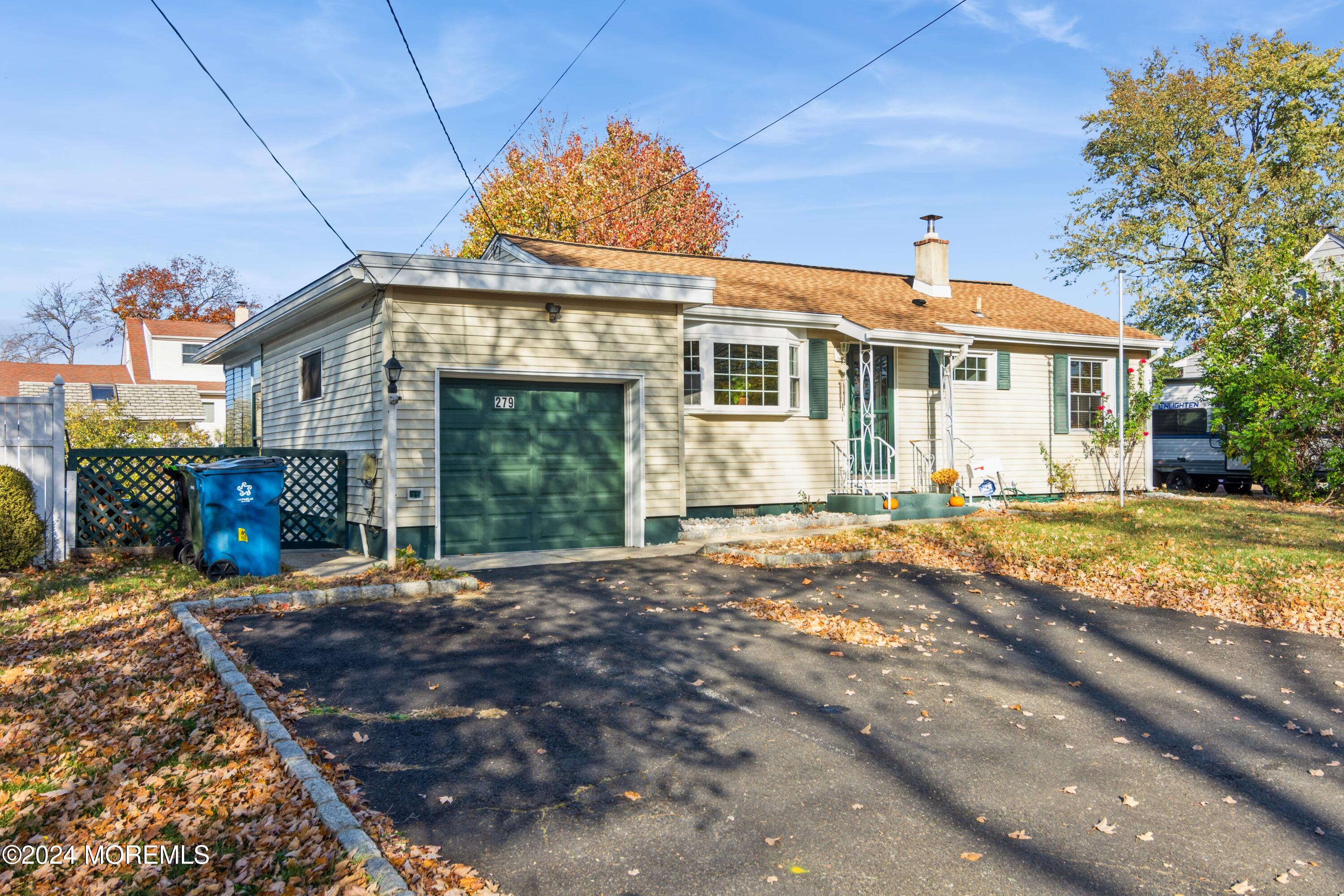 279 Middle Road, Hazlet, New Jersey image 18