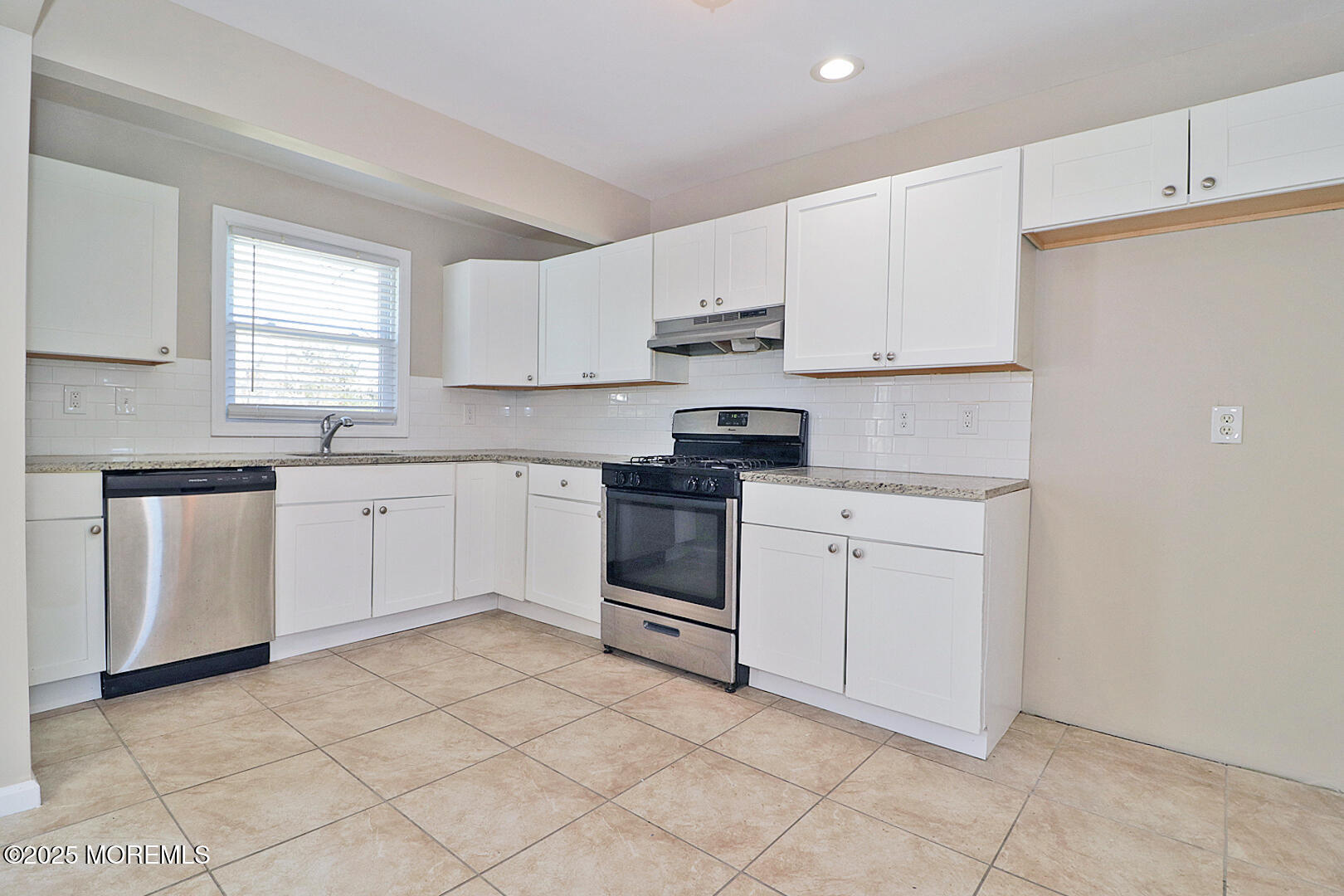 330 Dallas Drive, Toms River, New Jersey image 14
