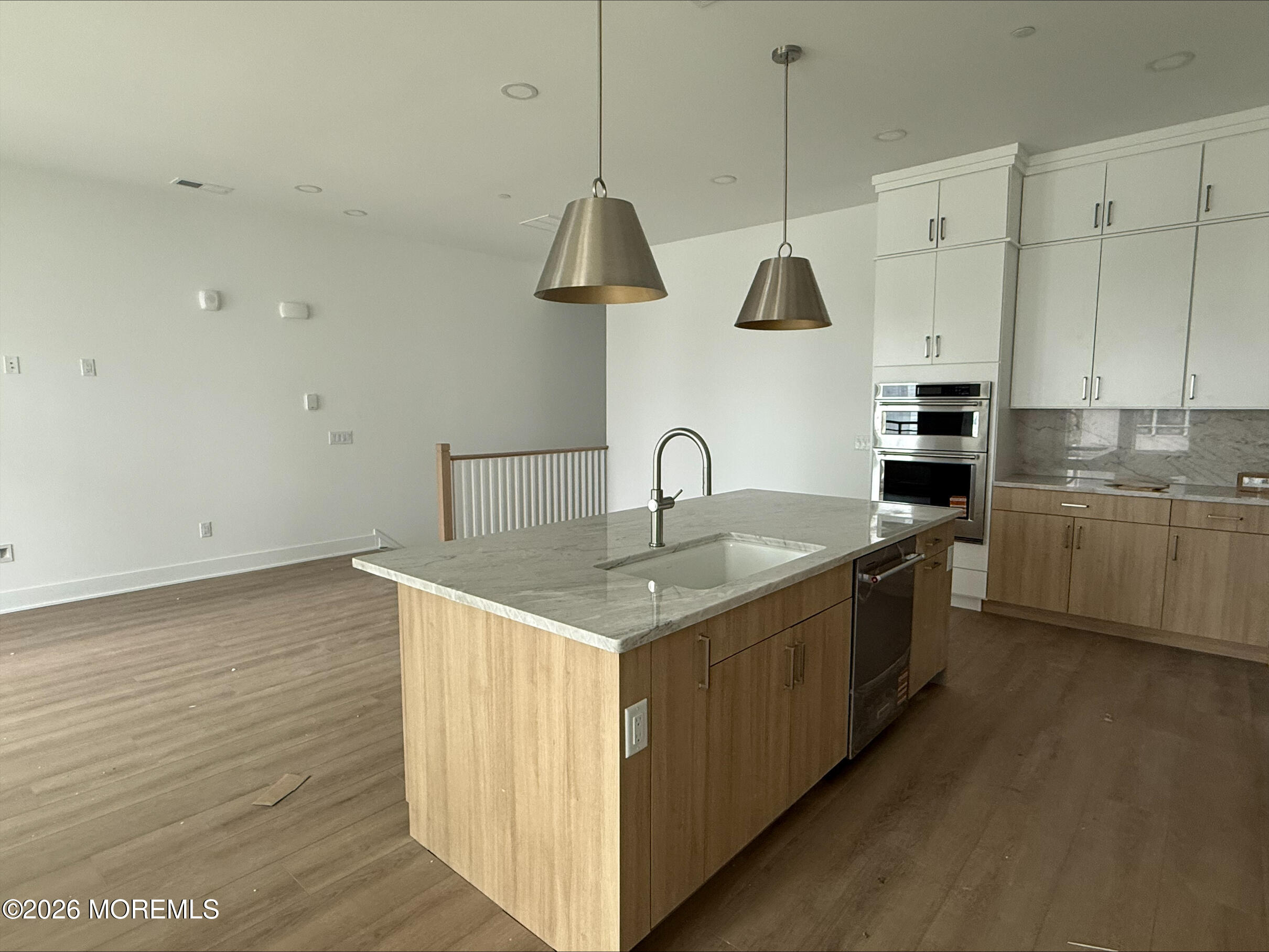 407A Lake Avenue 506